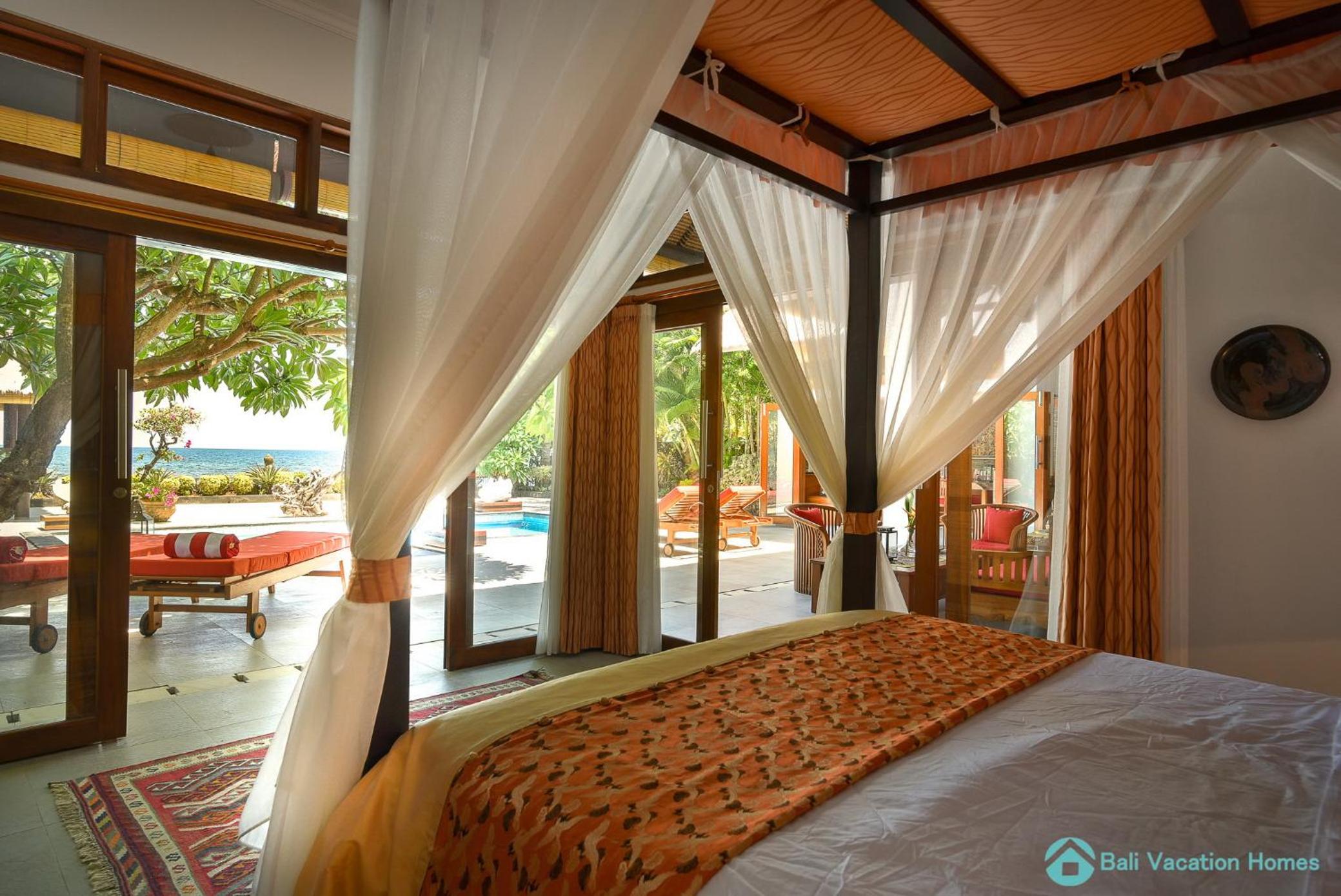 Villa Kamboja - Intimate Luxury Lovina Beach Villa