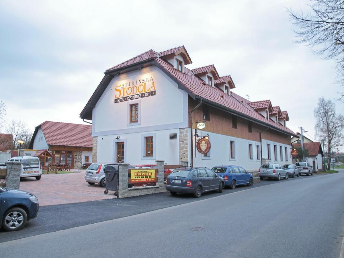Hotel Štiřínská stodola u Prahy