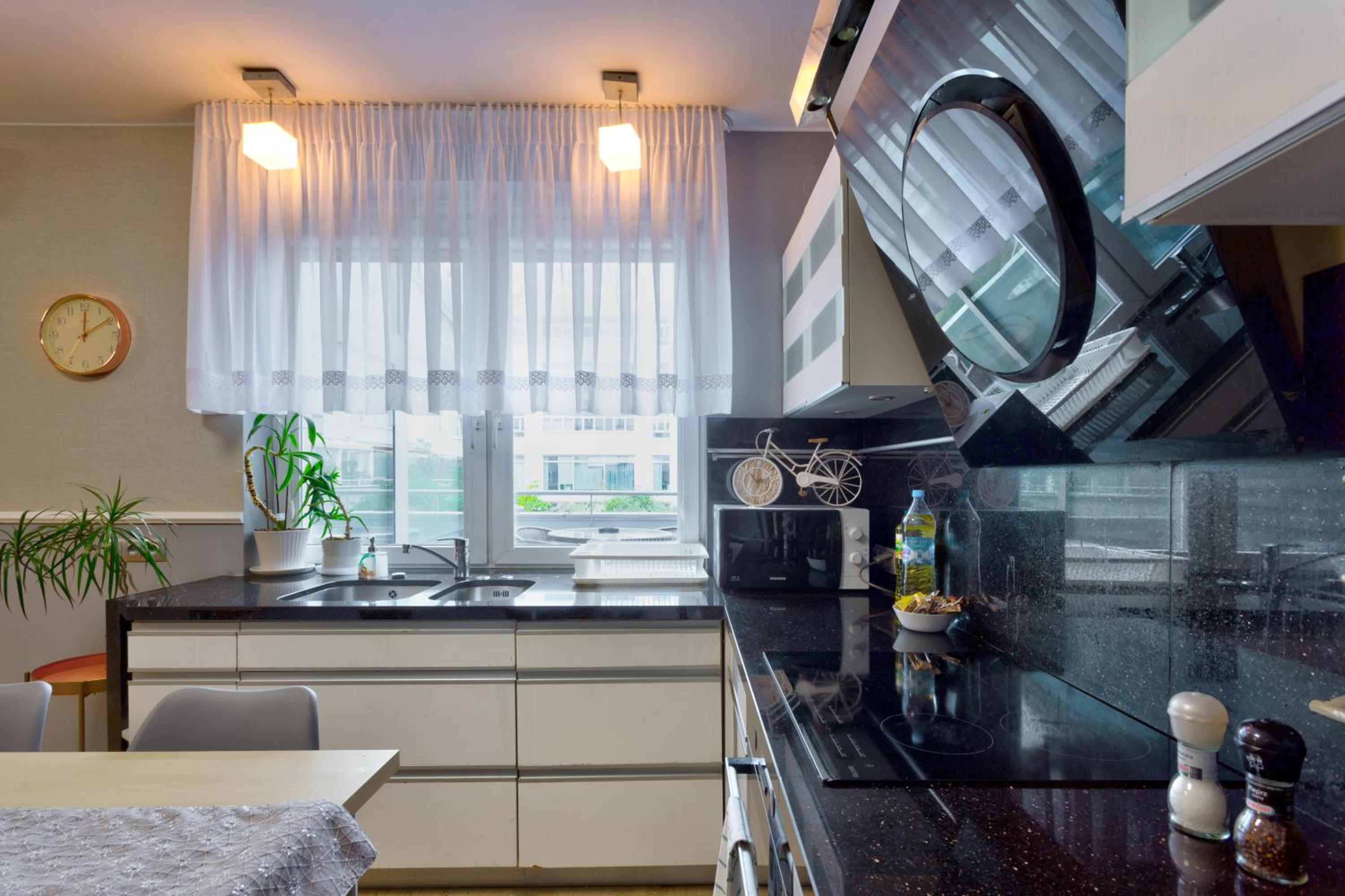 JessApart– Babka Tower Apartment