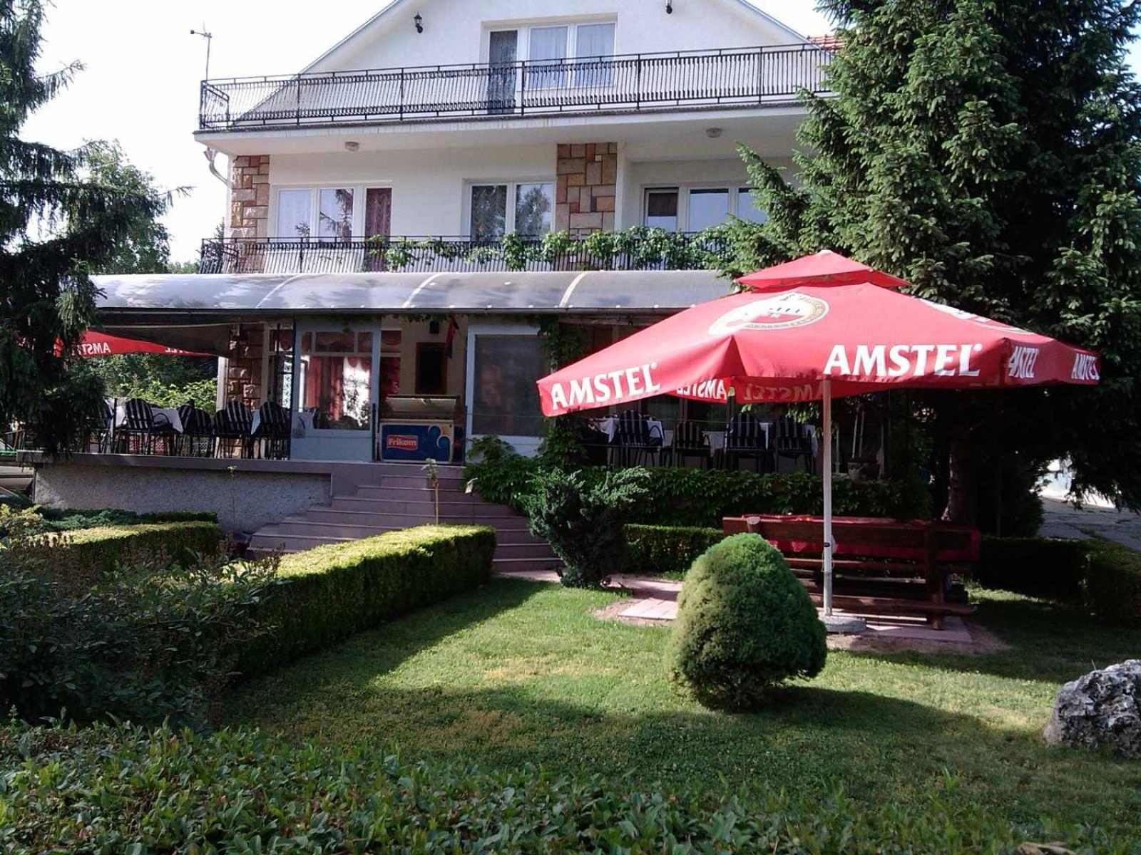 Photo 19