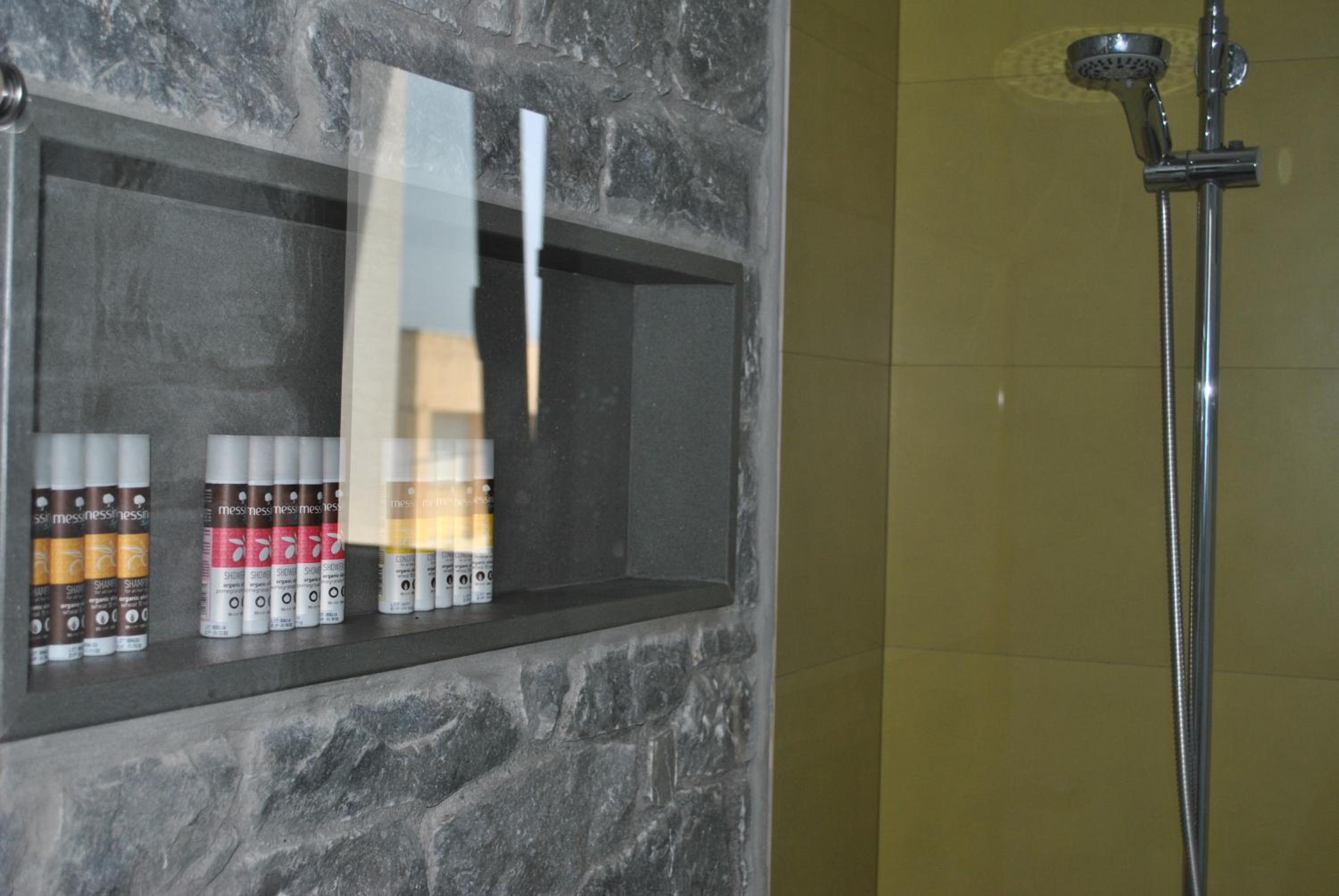 Elion Luxury Apartments view 3
