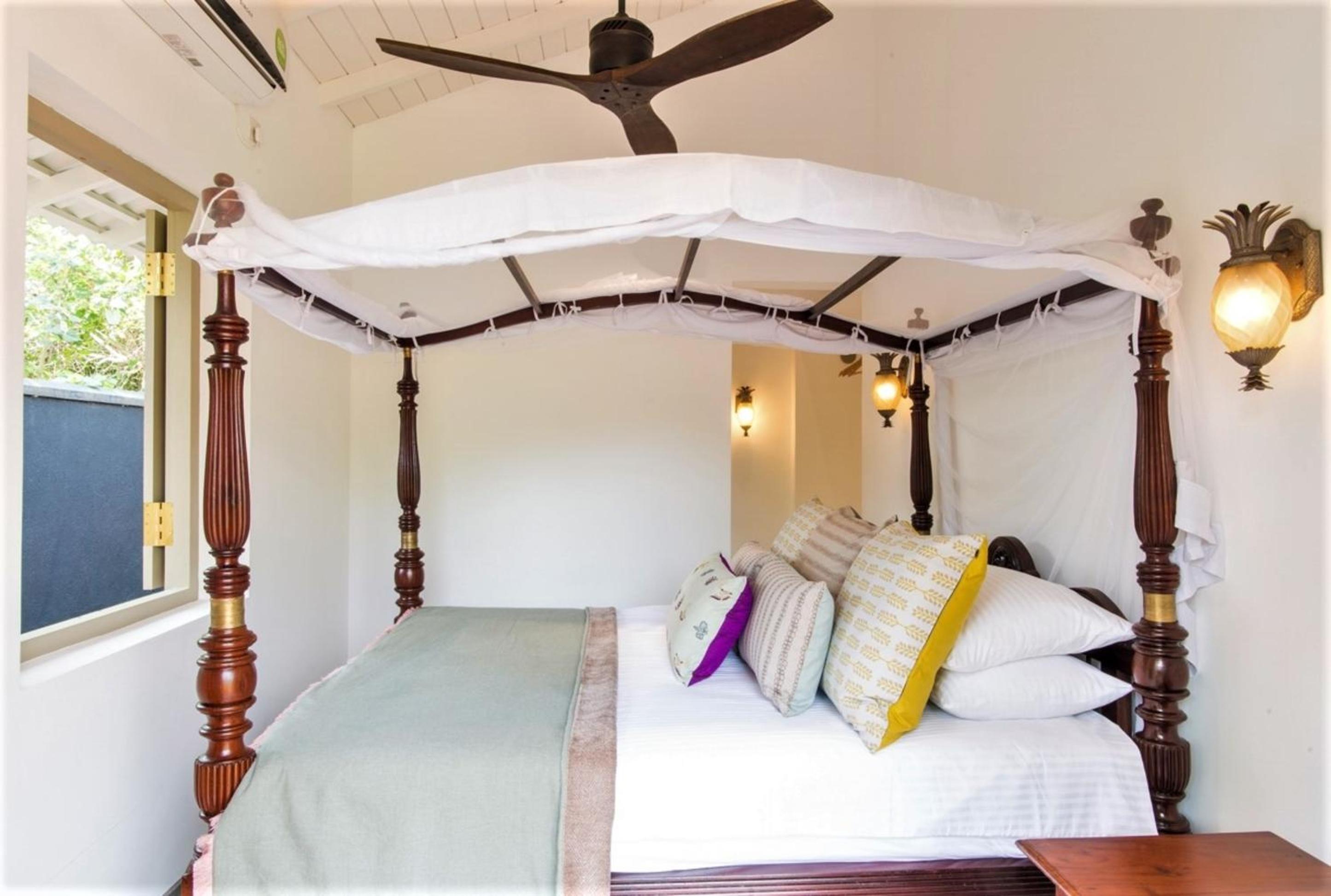 Monara House, Talpe view 4