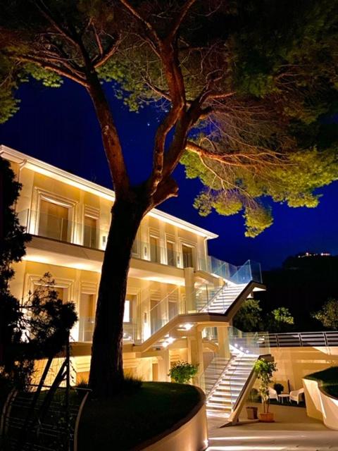 Hotel S'O Suites Tropea - Image 1
