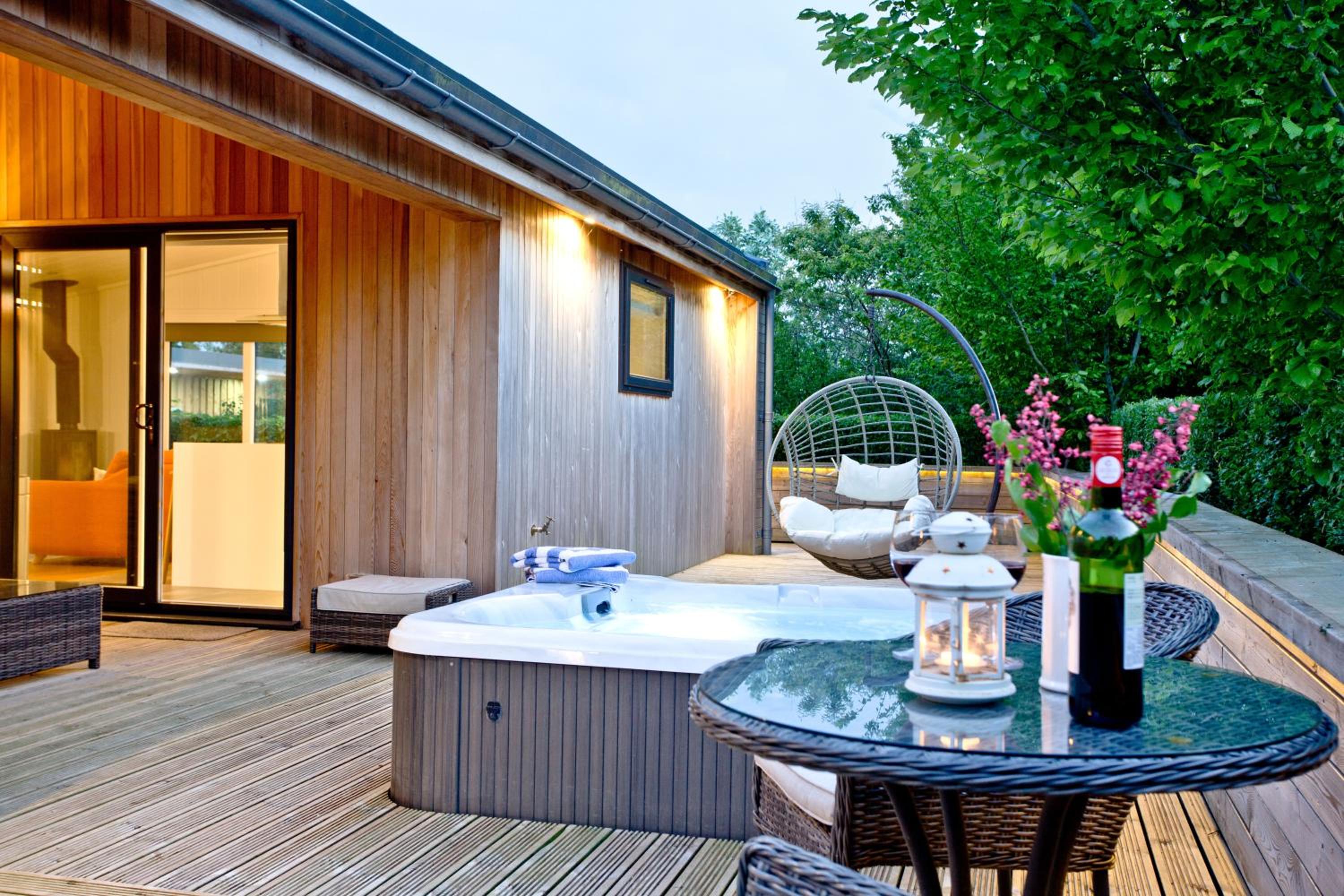 Orchard Lodge, Strawberryfield Park view 4