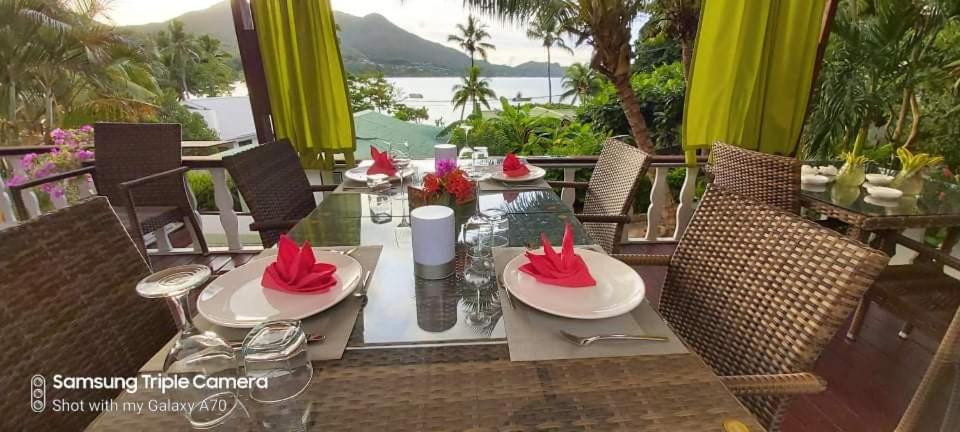 Sea View Lodge