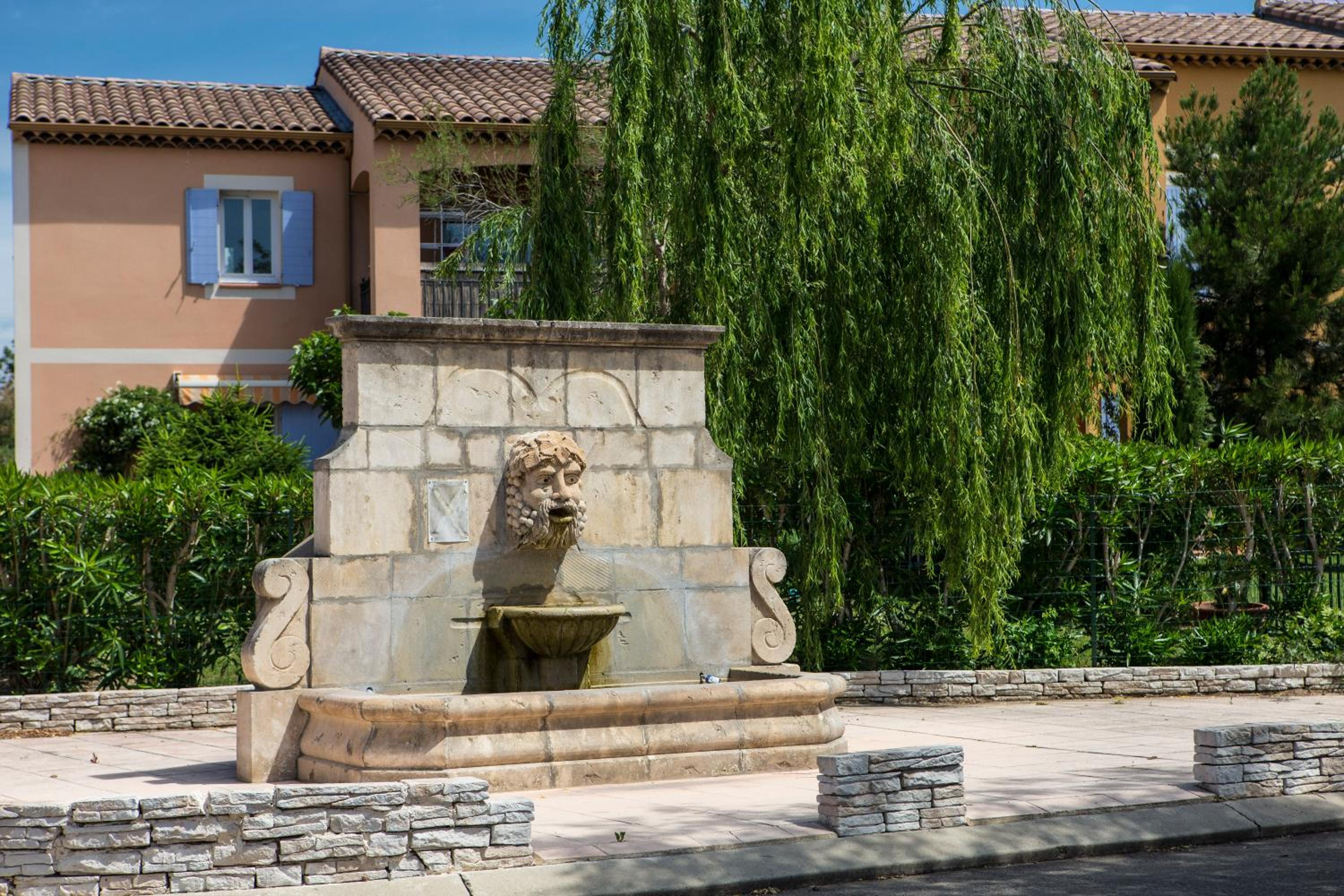 Arles Vacations - SOWELL HOTELS L'Olivier - Property Image 51