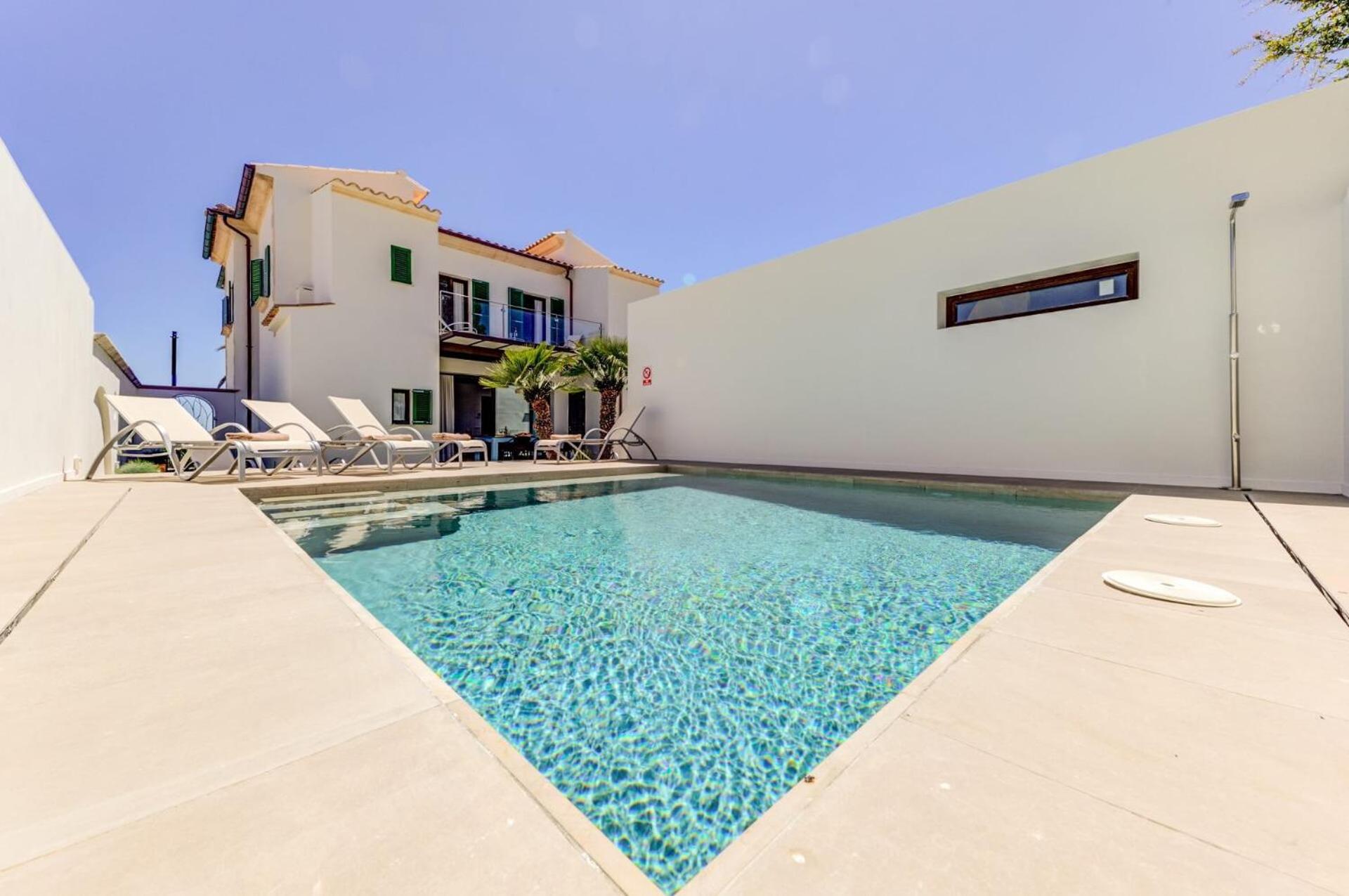 Beach Villa Silver by Sealand Villas view 3