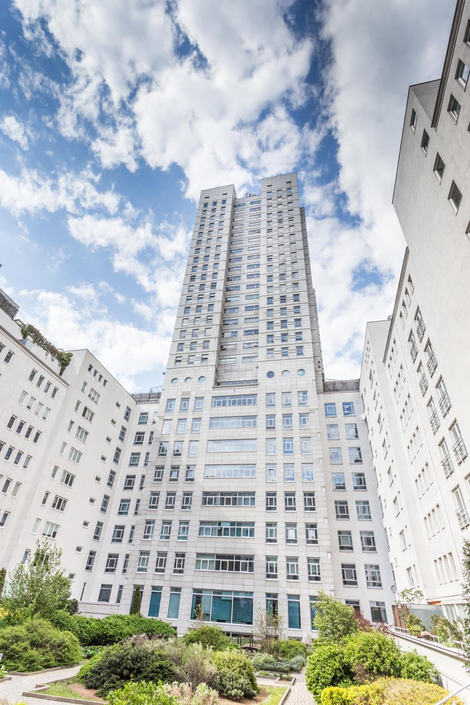JessApart– Babka Tower Apartment