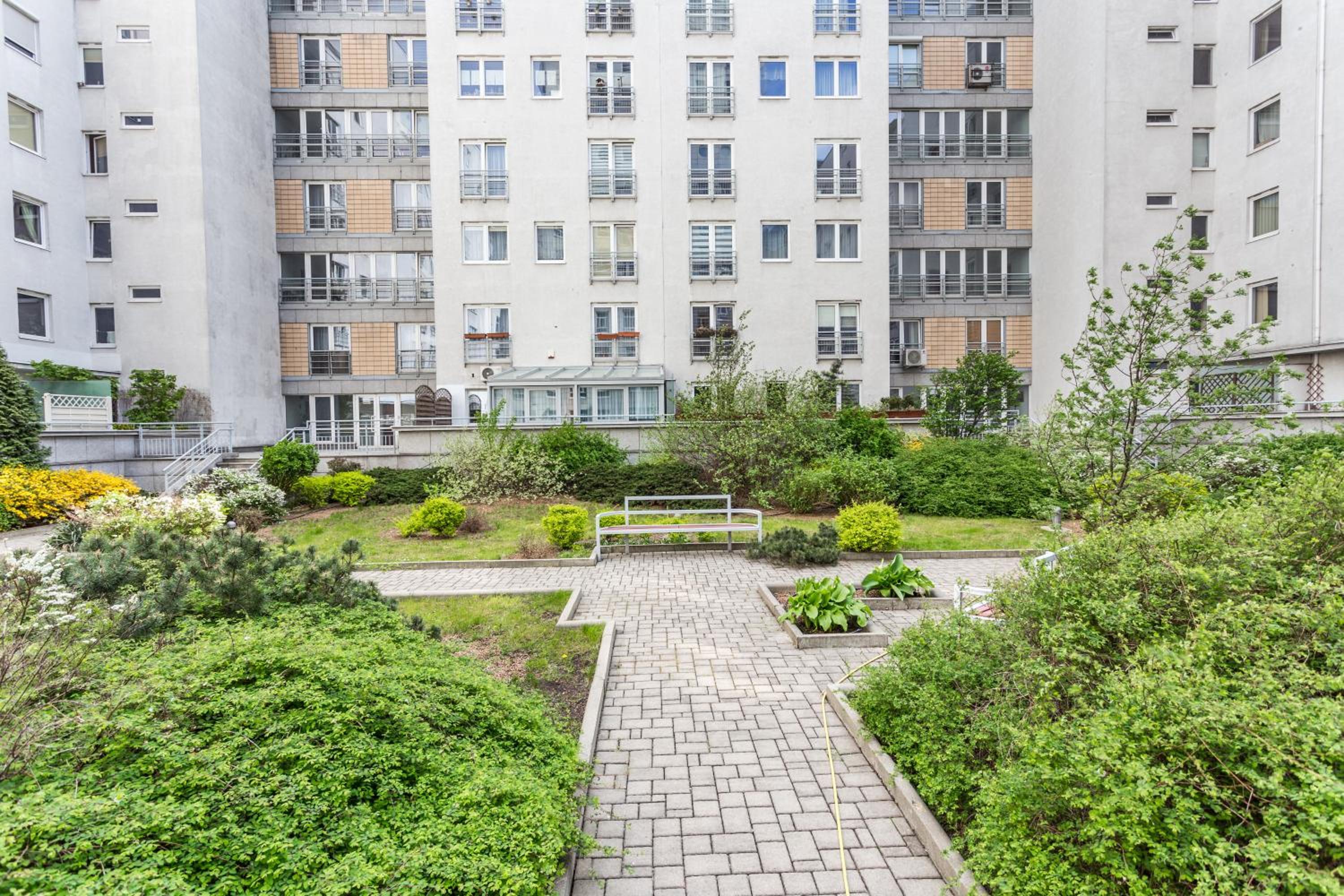 JessApart– Babka Tower Apartment