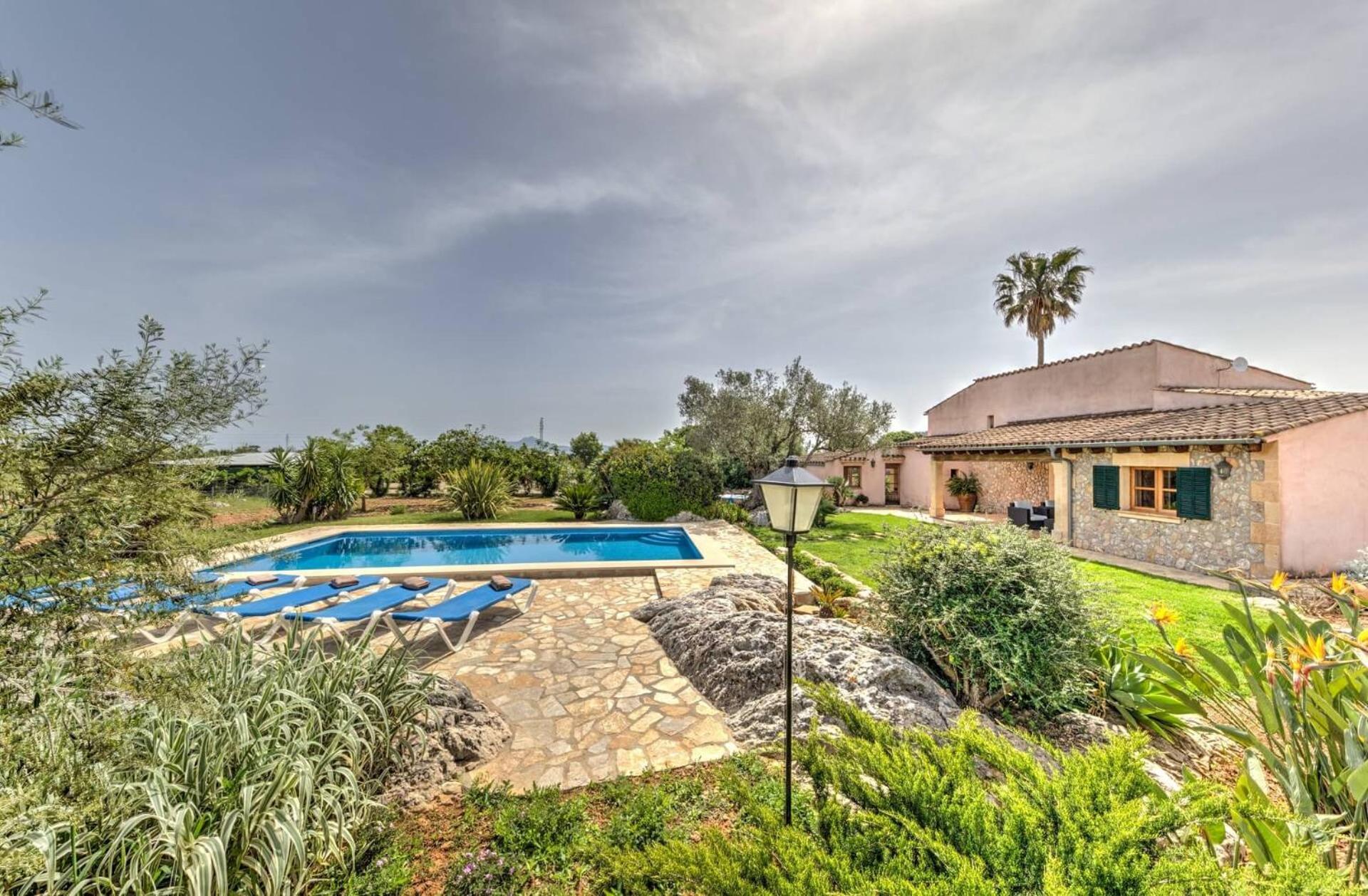 Villa Els Baladres by Sealand Villas