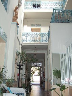 balcony