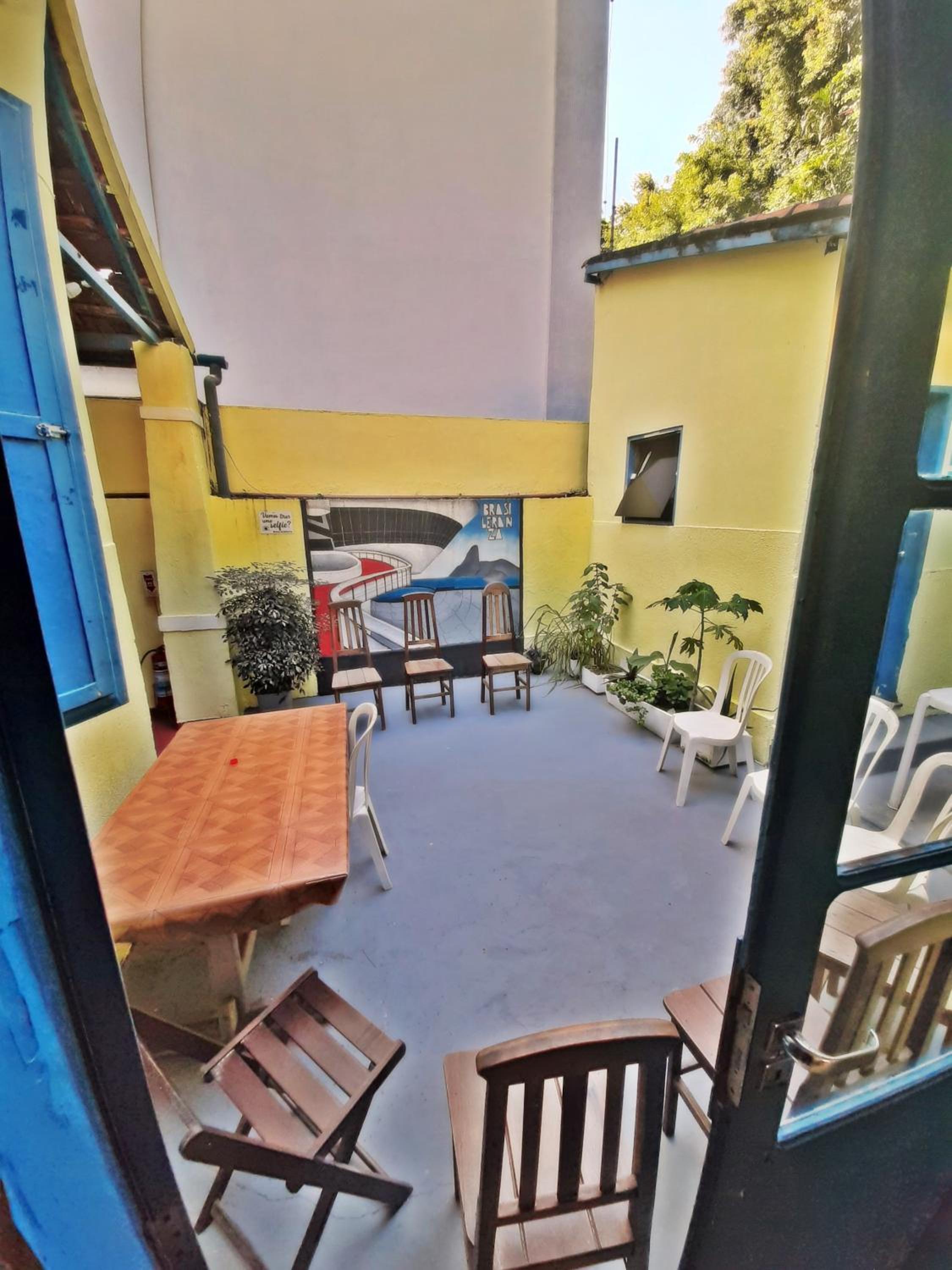 Brasileranza Hostel