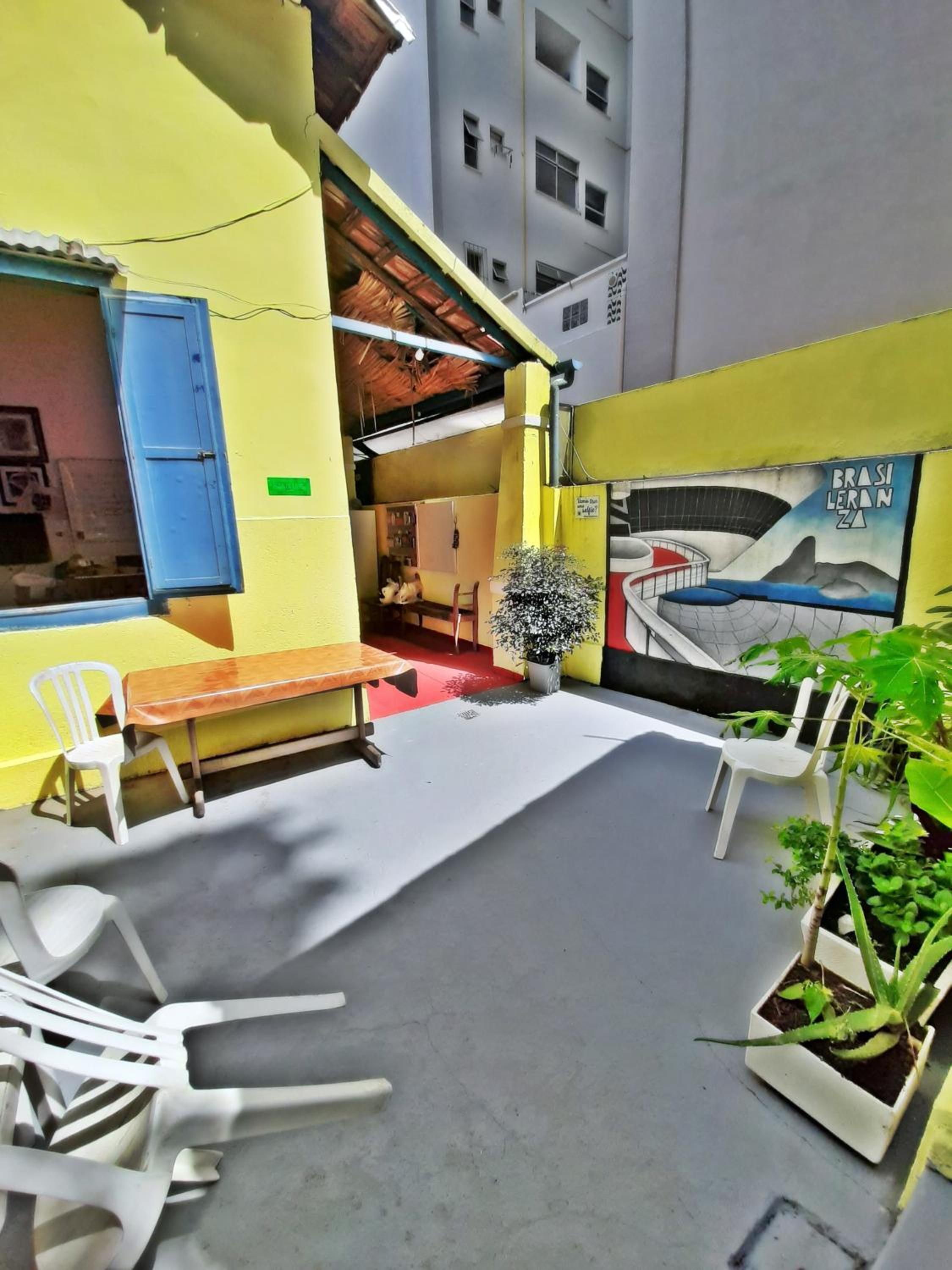 Brasileranza Hostel
