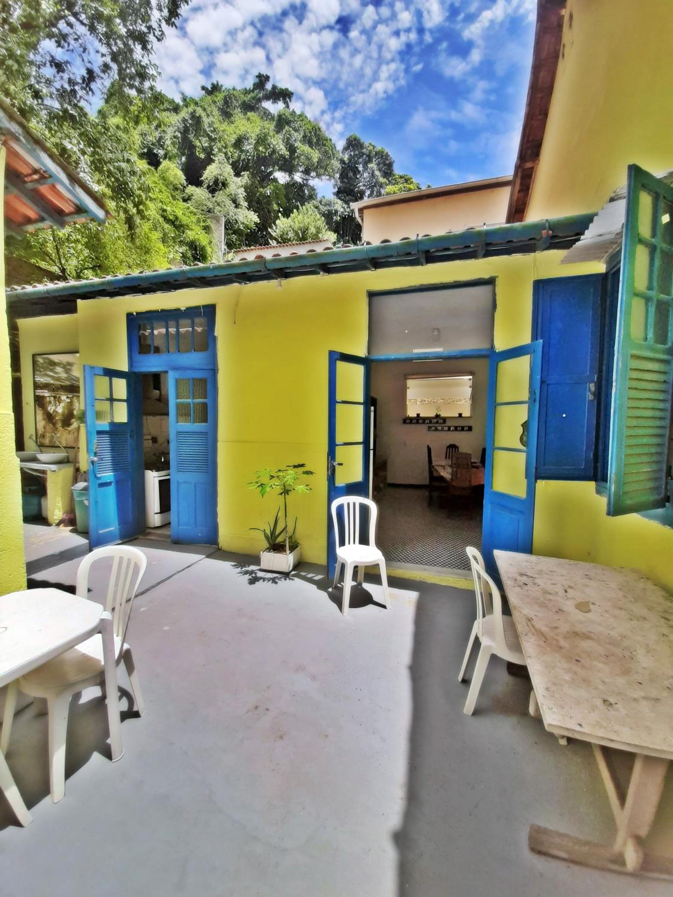Brasileranza Hostel
