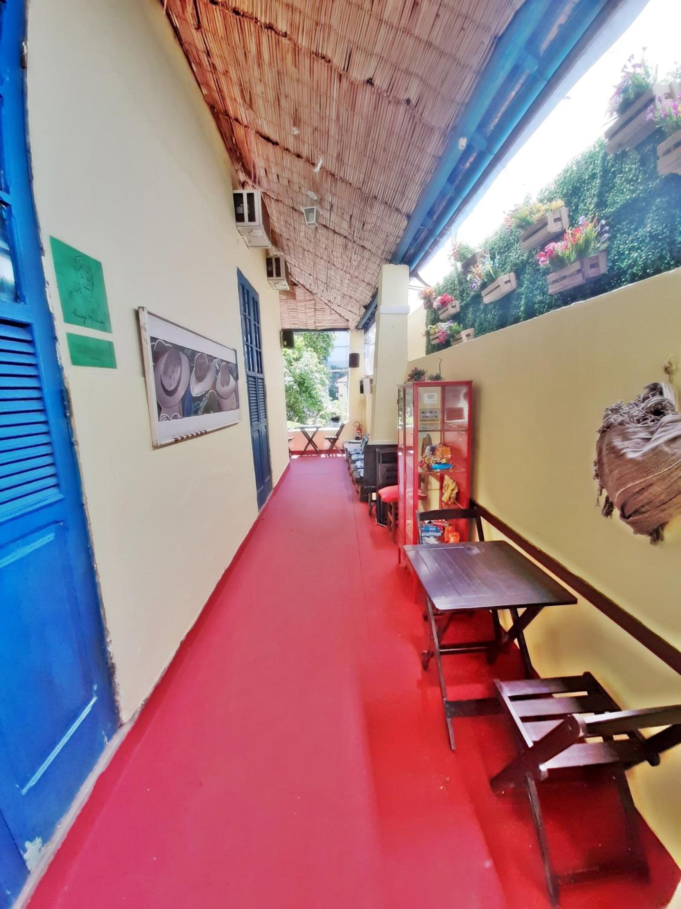 Brasileranza Hostel
