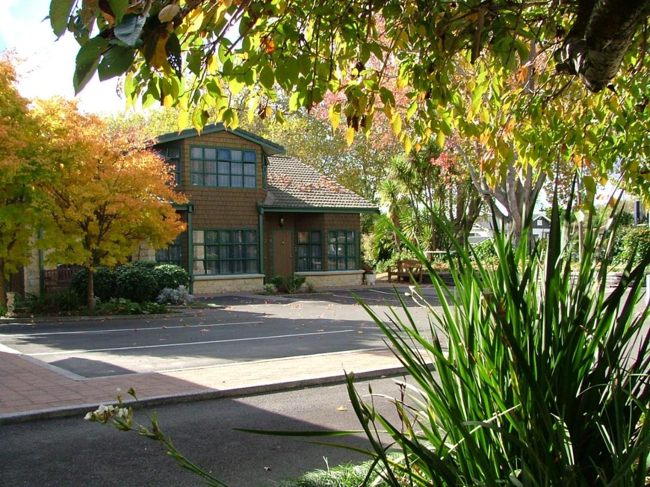 Cambridge Mews Motel