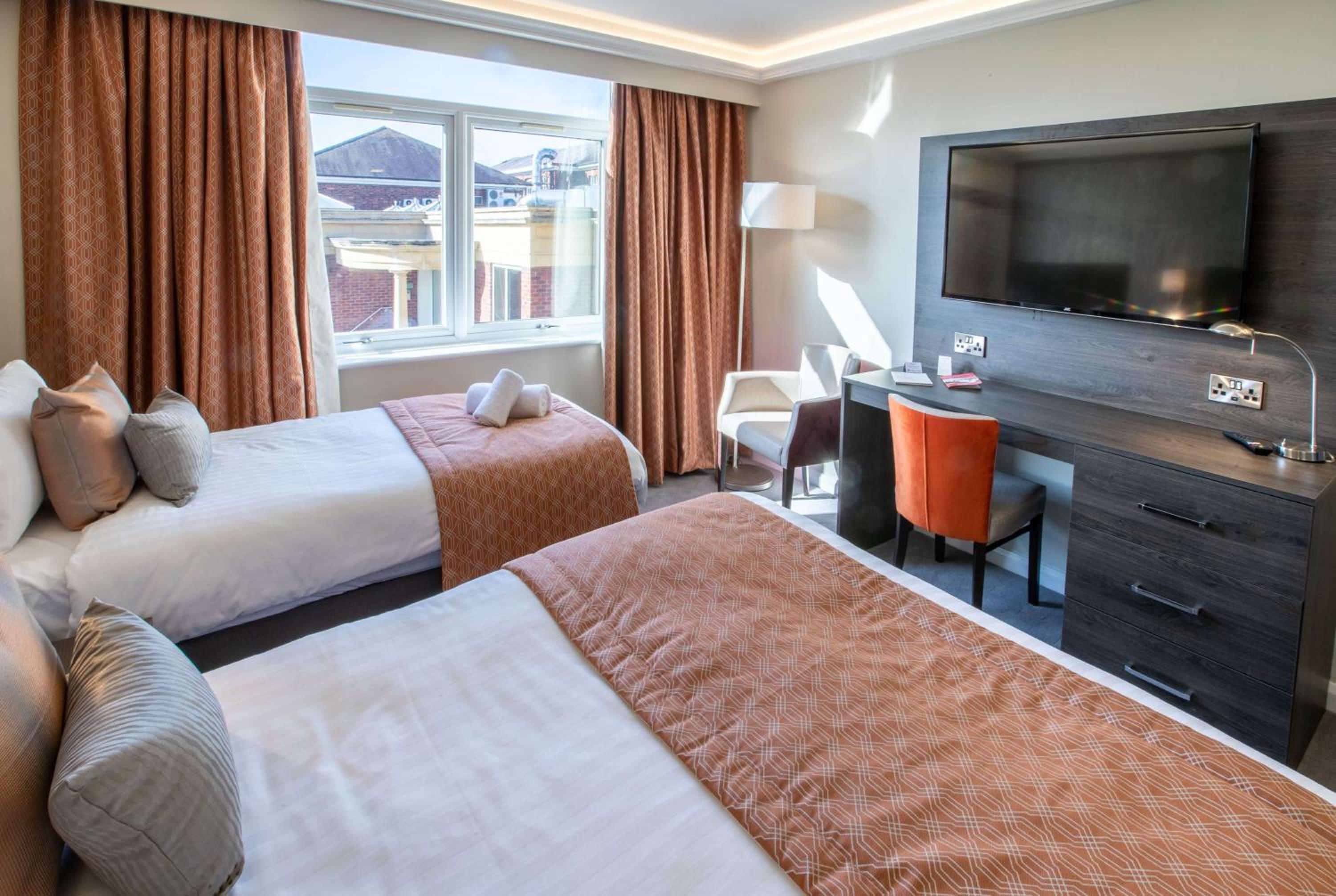 Wolverhampton Vacations - Park Hall Hotel and Spa Wolverhampton - Property Image 2