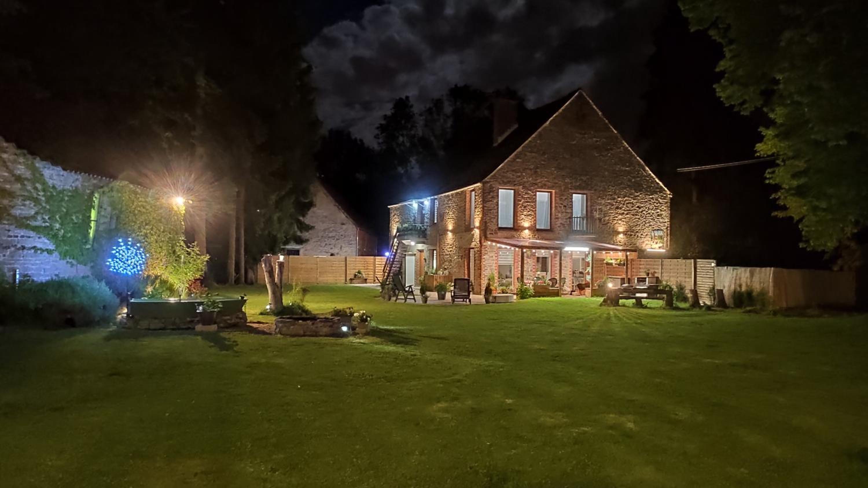 VILLA EDEN