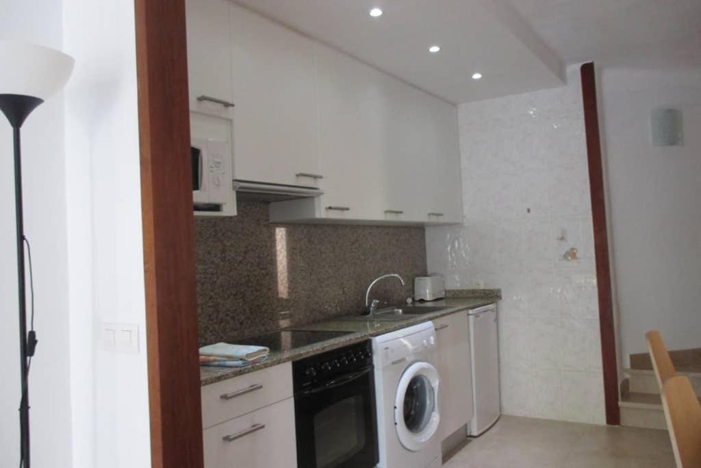 Sea frontline Apartment 'Charo' Pool and Wifi view 5