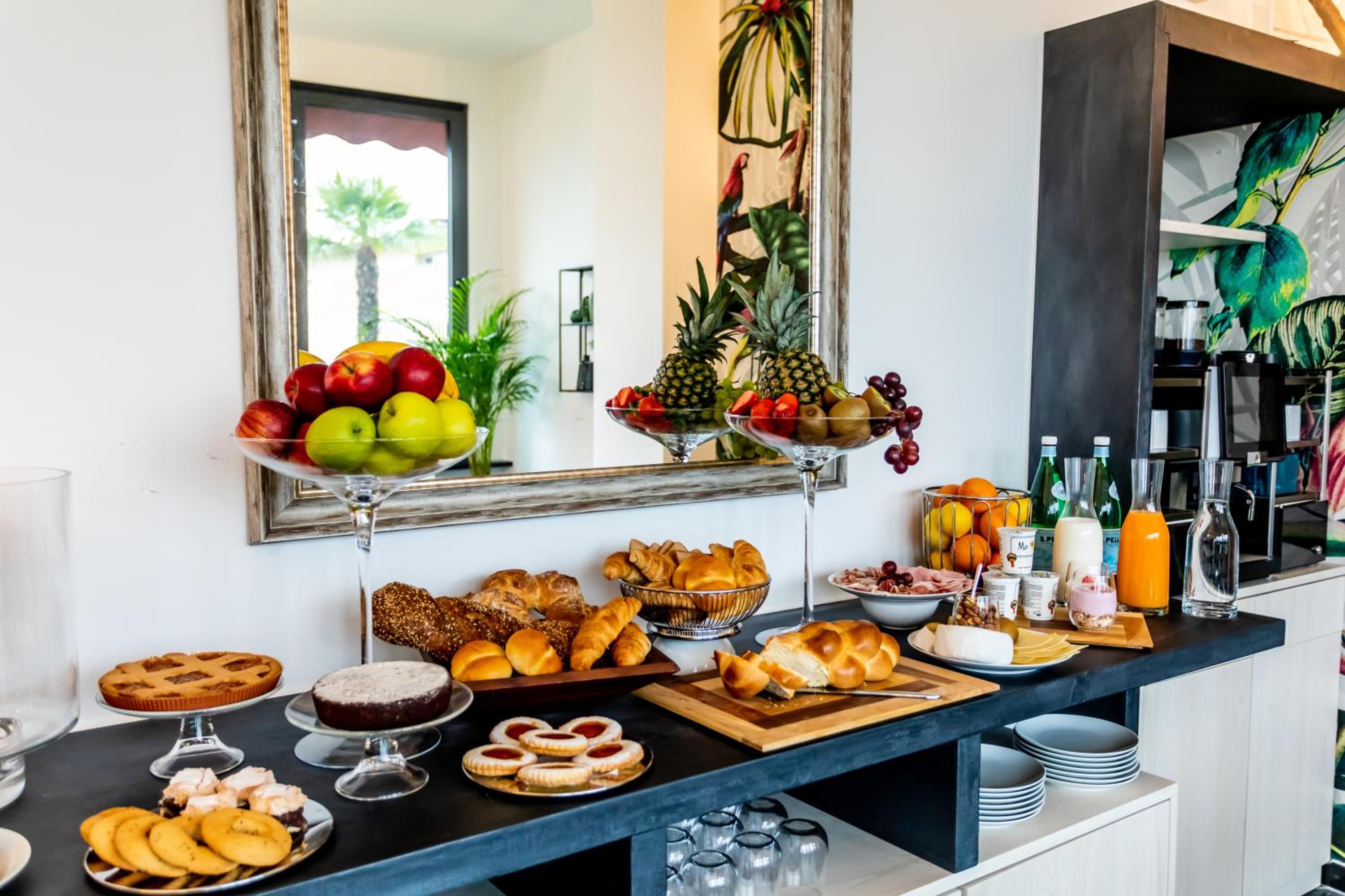 VILLA MURALTO Boutique Hotel Rooms and Garden