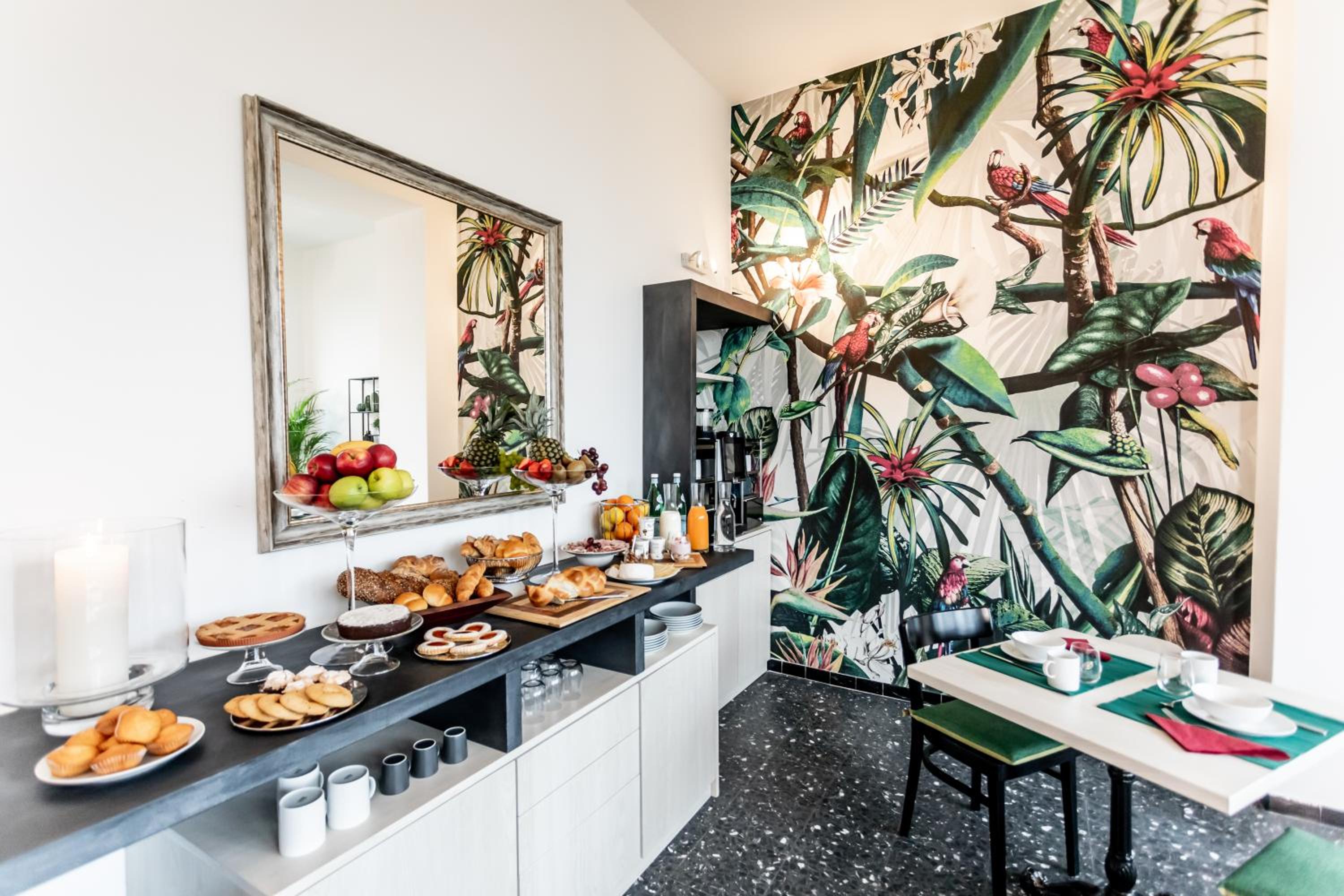 VILLA MURALTO Boutique Hotel Rooms and Garden