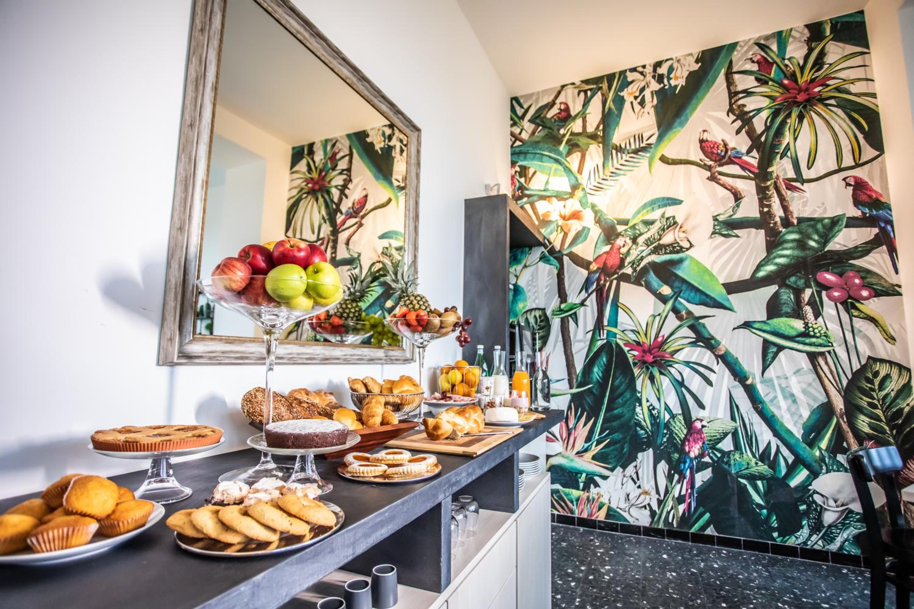 VILLA MURALTO Boutique Hotel Rooms and Garden