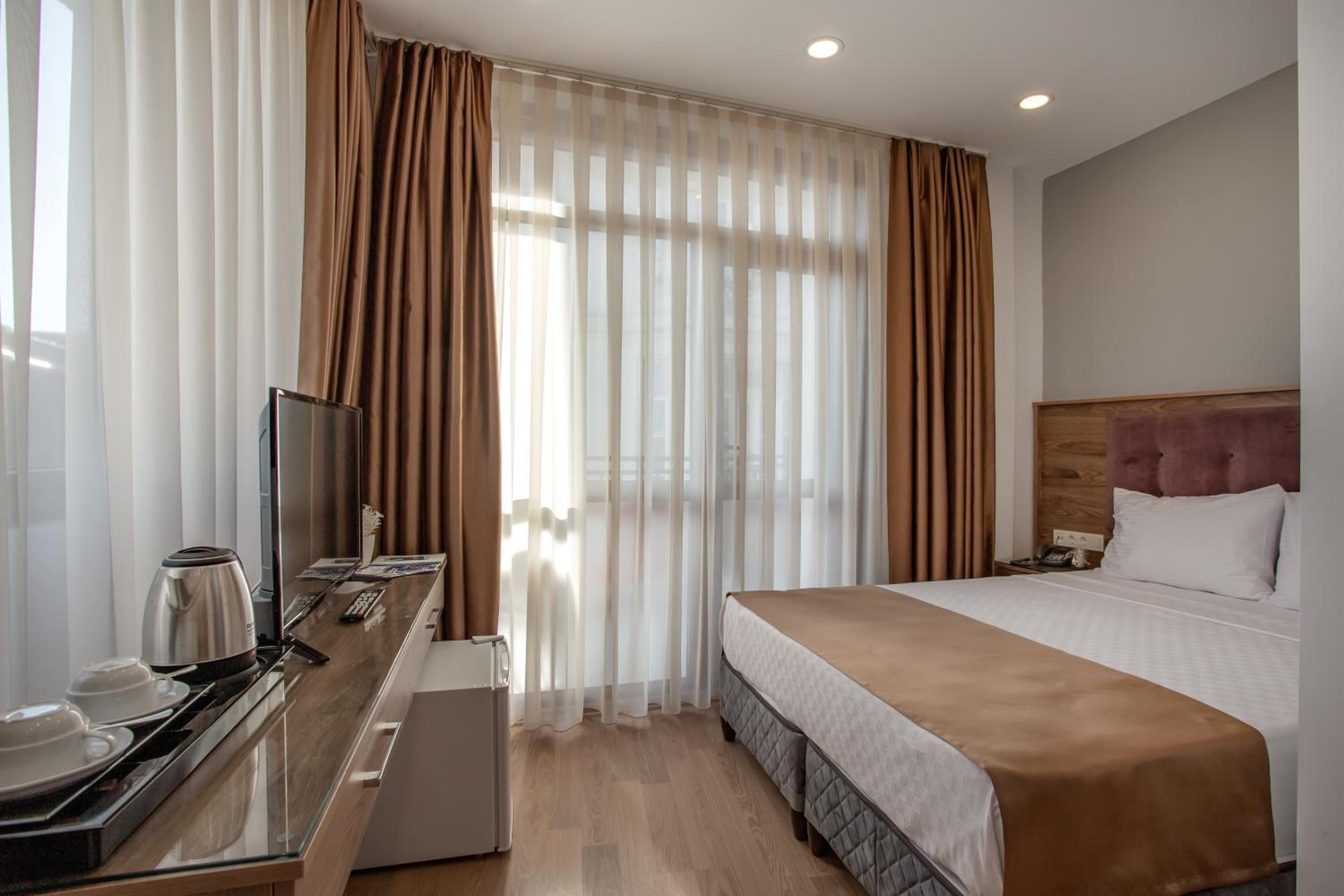 West Palace Otel - Image 35