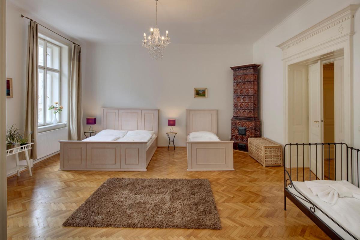 Kaprova 5 - Old Town Apartments