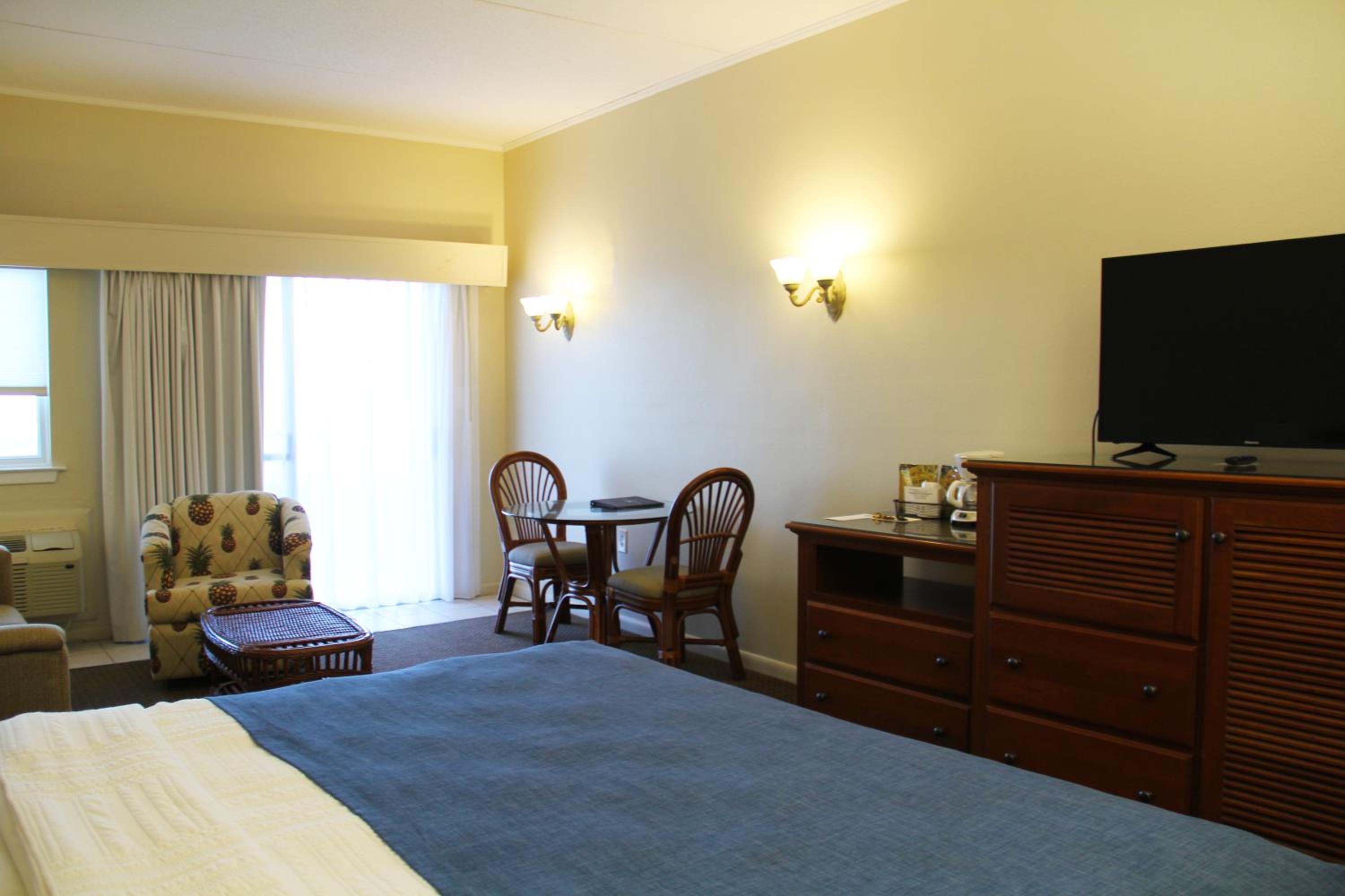 Surf Side Hotel