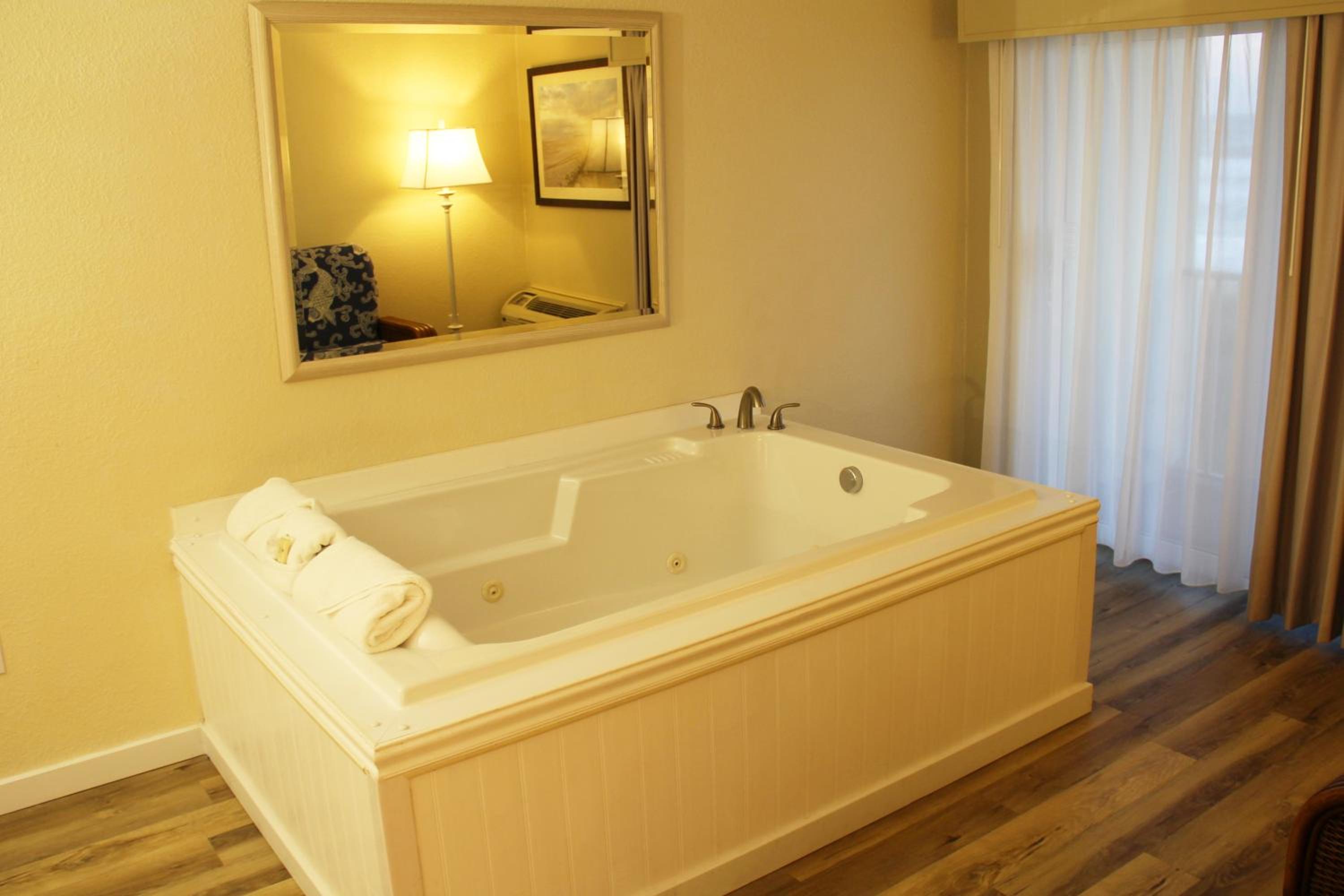 Surf Side Hotel