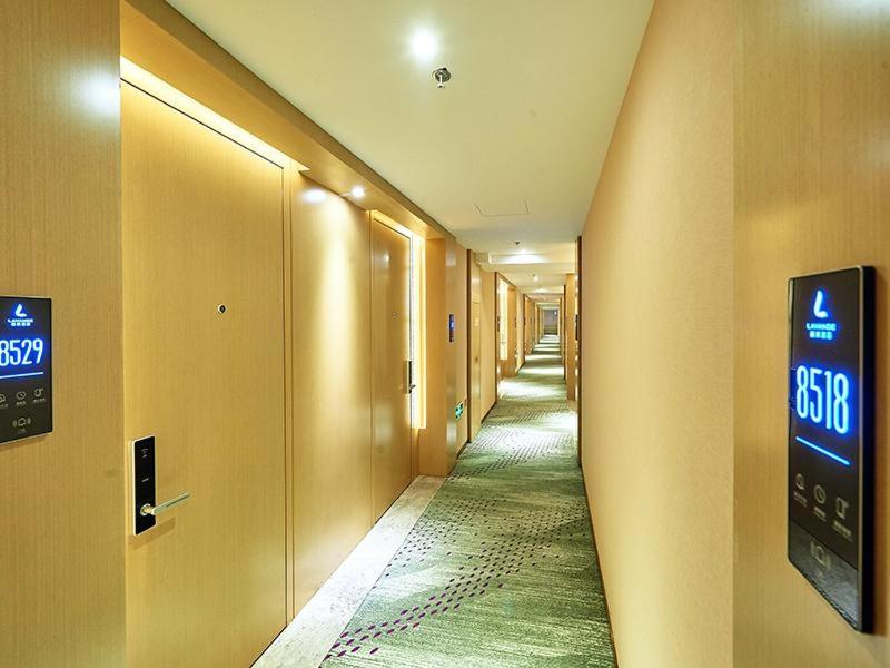 Lavande Hotel Changchun Peoples Square view 2