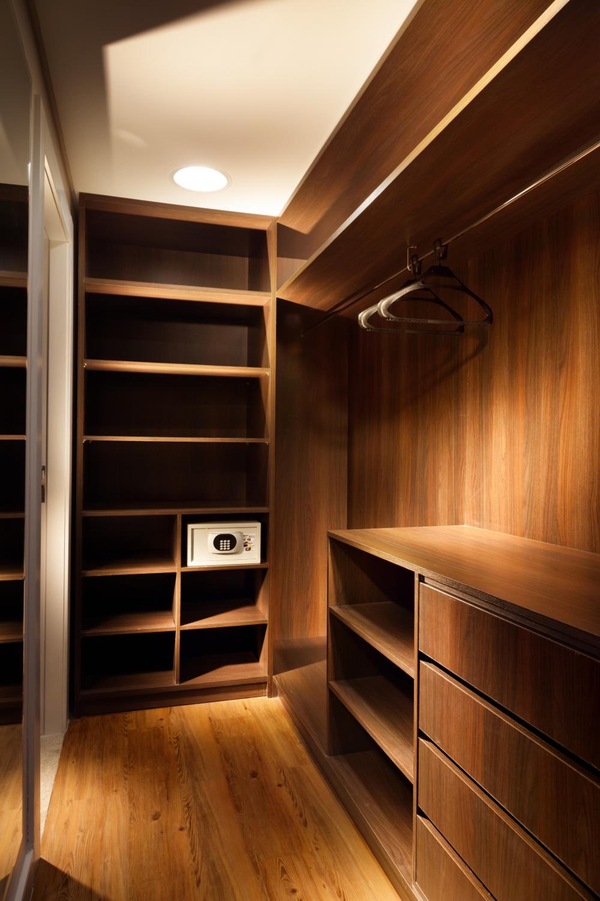 Delmond Hotel - Property Image 5