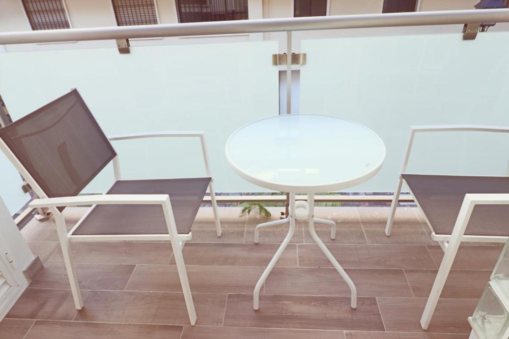 Poeta 1 Bedroom Apartment IHAEP11119 view 5