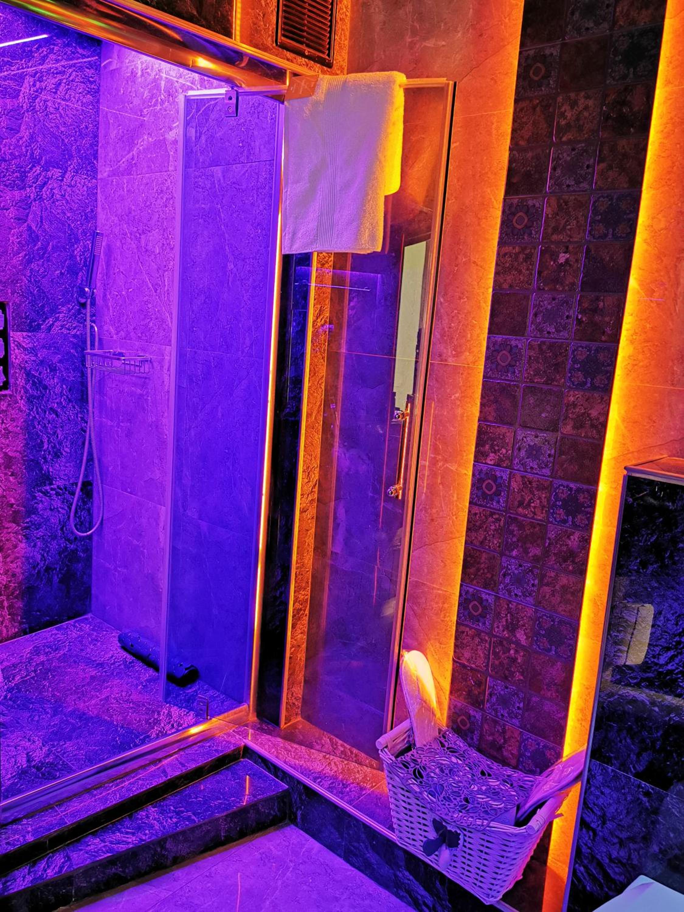 Photo 43