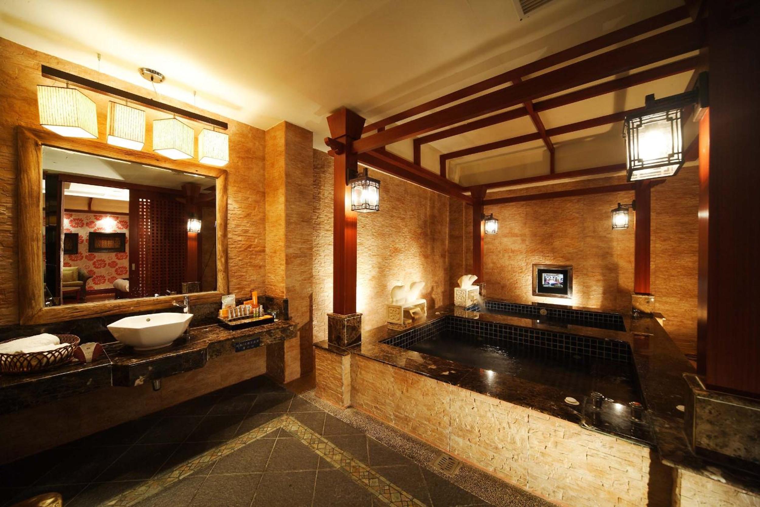 Seasons Boutique Motel