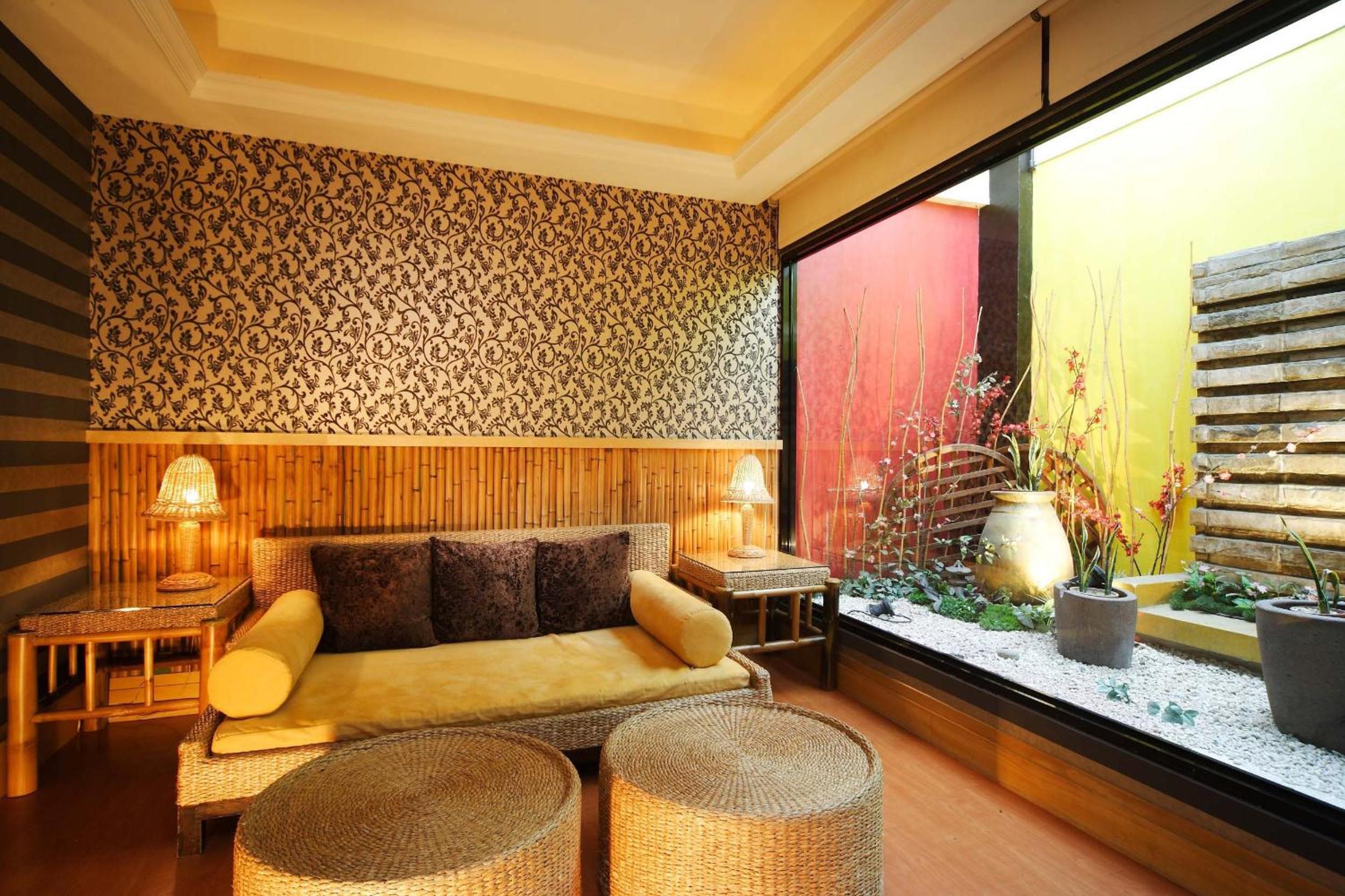Seasons Boutique Motel
