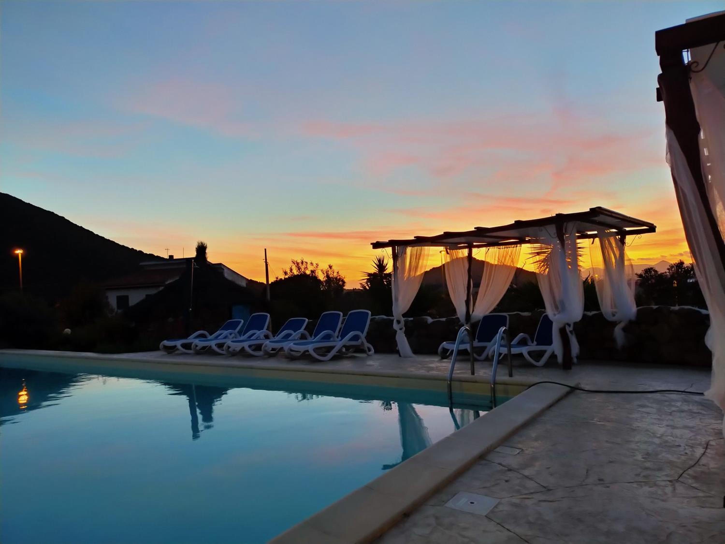 Sa Corti De Sa Perda Piscinas