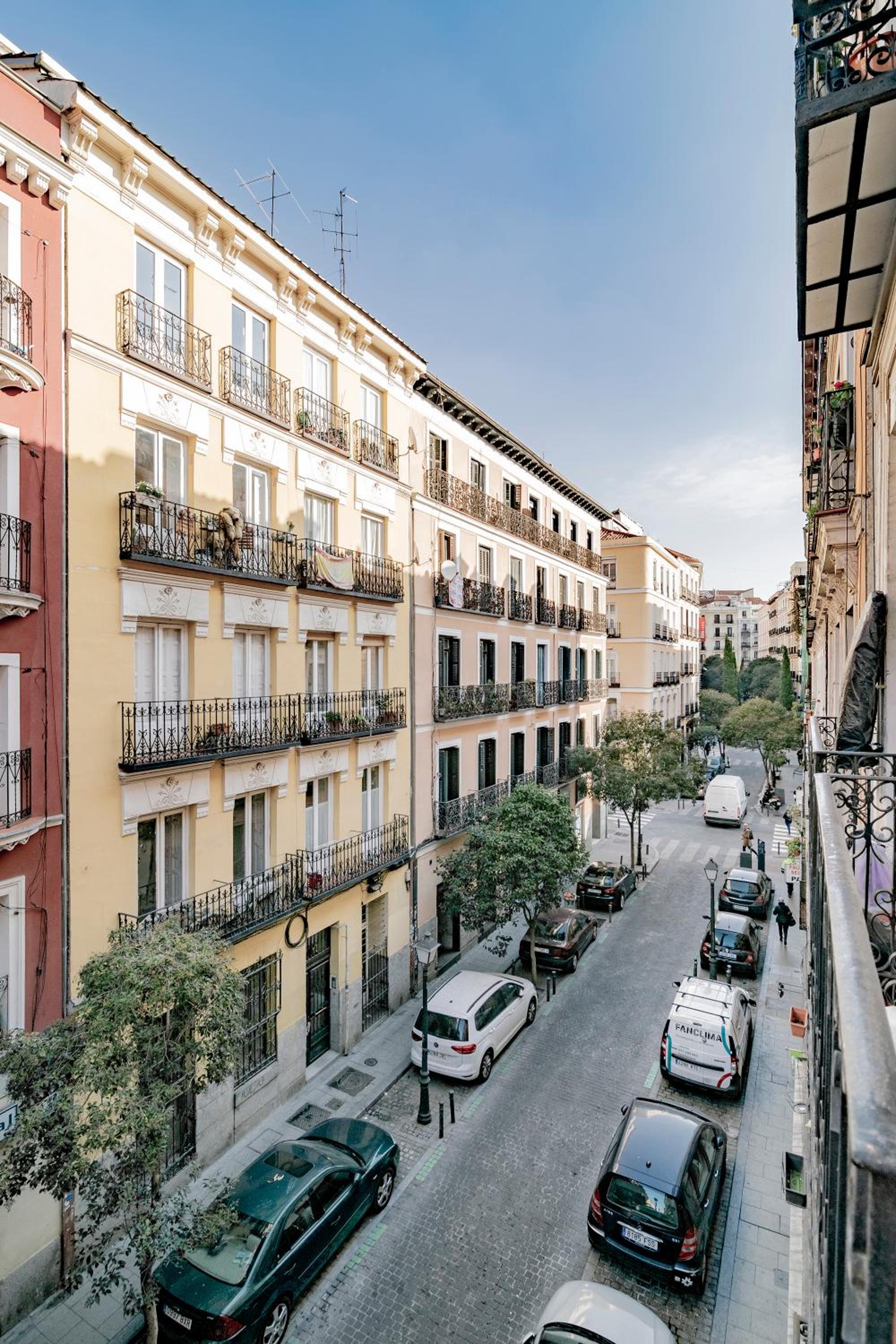 Espléndido y Radiante Apto en Malasaña By Batuecas