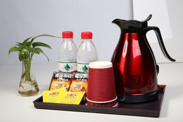 7Days Premium Jingjiang Fuhai New World Bus Station - Property Image 1