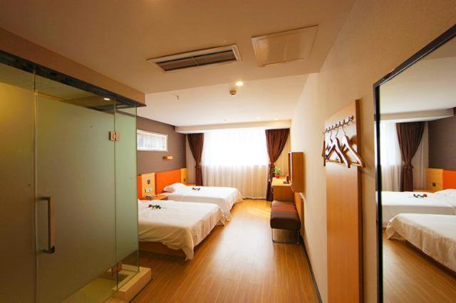 7Days Premium Jingjiang Fuhai New World Bus Station - Property Image 5