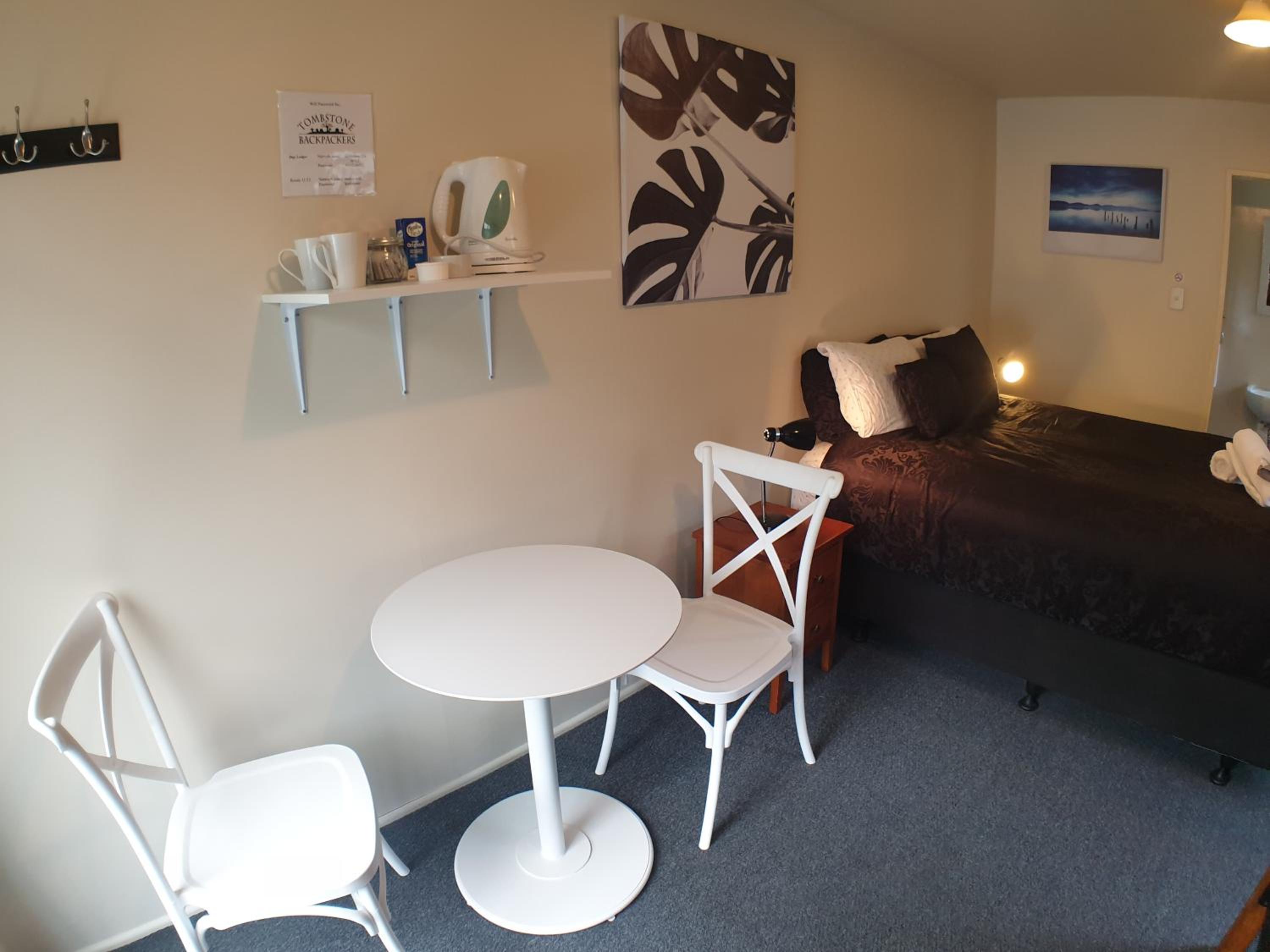 Tombstone Motel, Lodge & Backpackers
