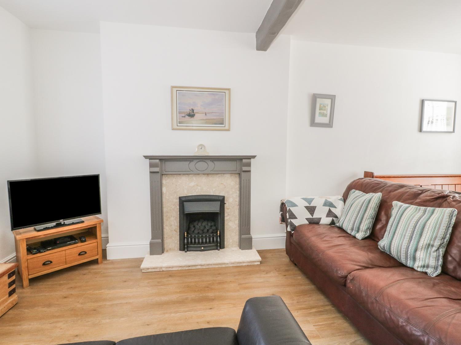 22 Uppergate Street view 2