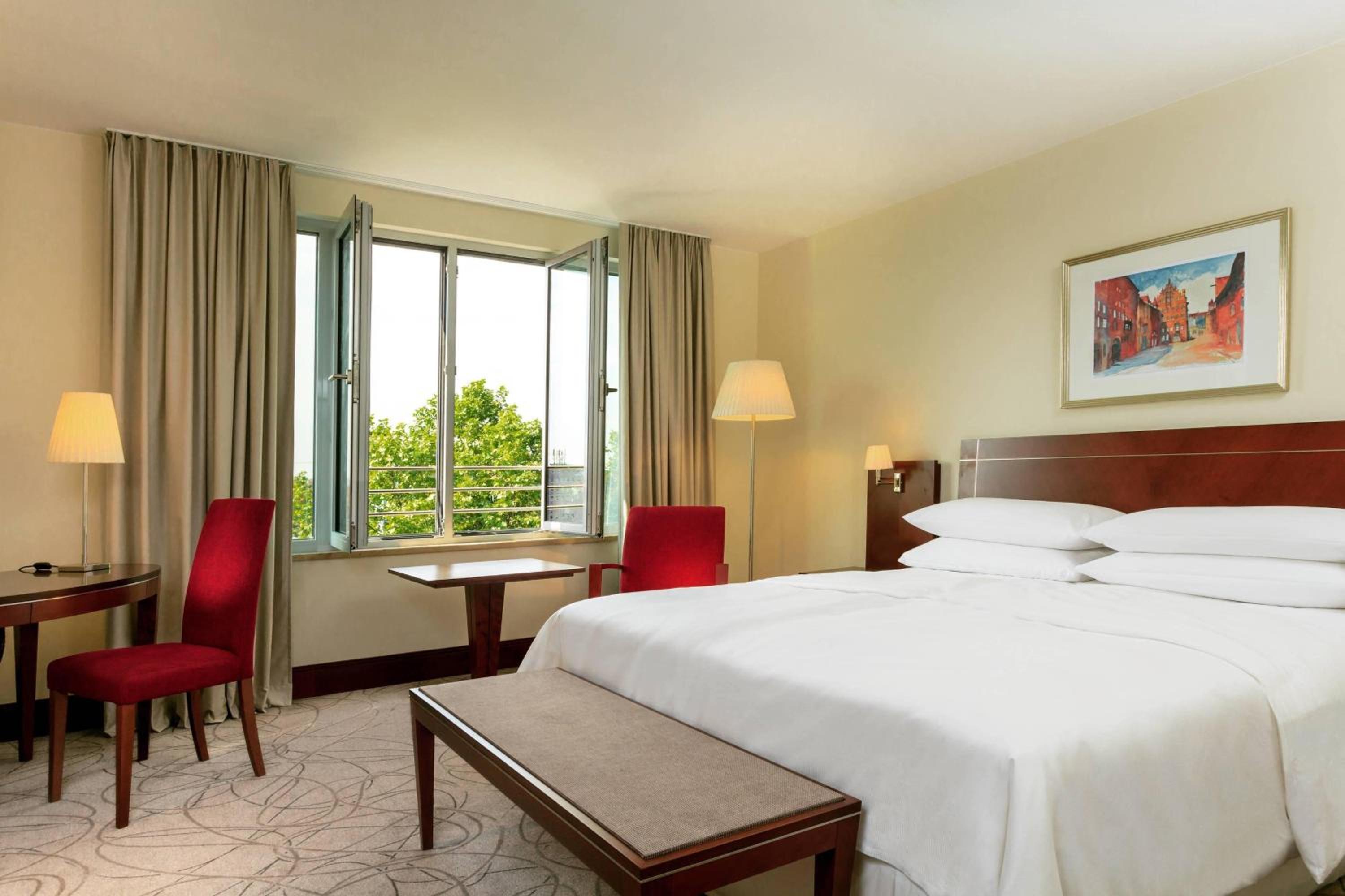 Sheraton Carlton Nuernberg - Property Image 40