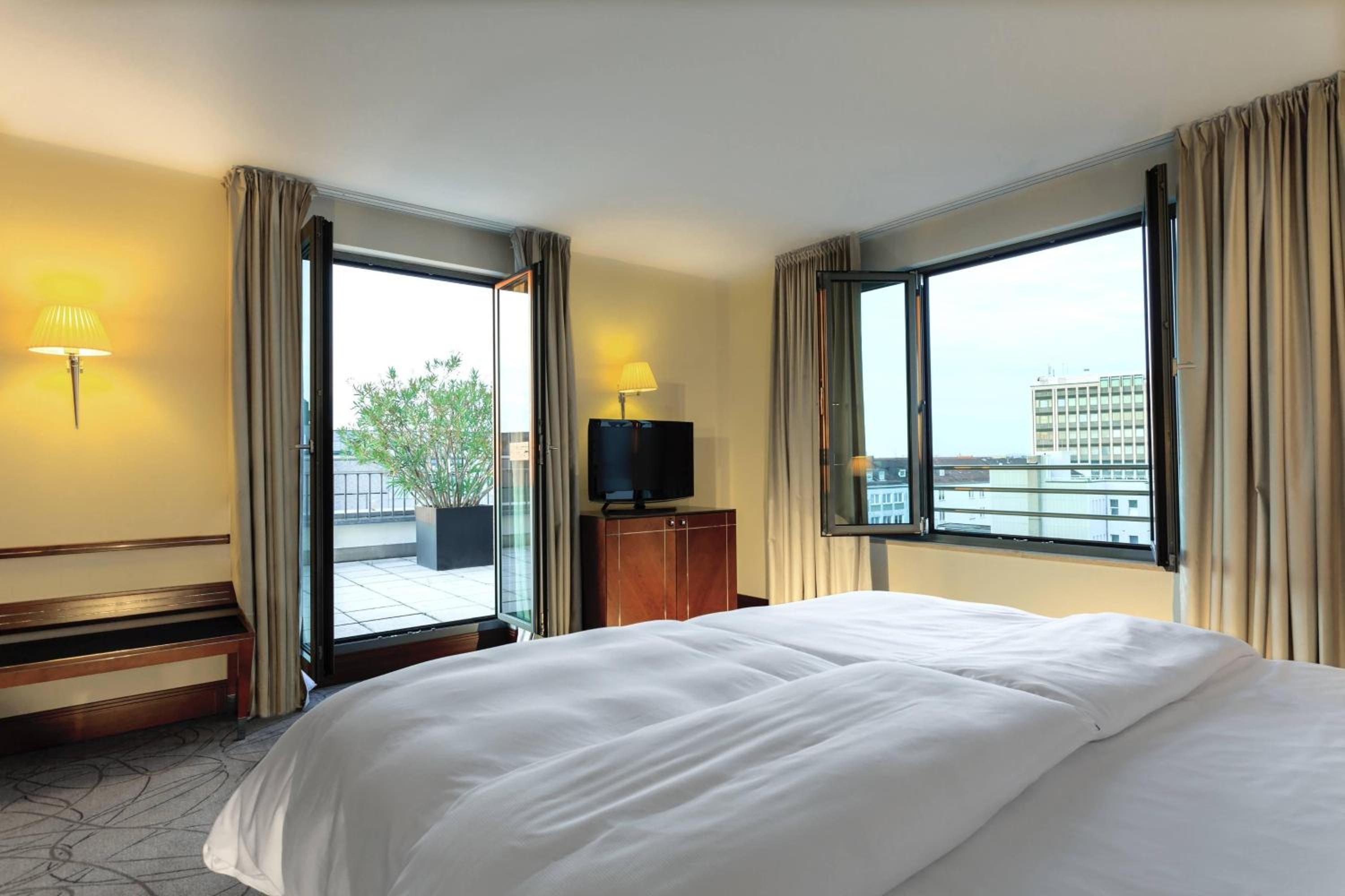 Sheraton Carlton Nuernberg - Property Image 13