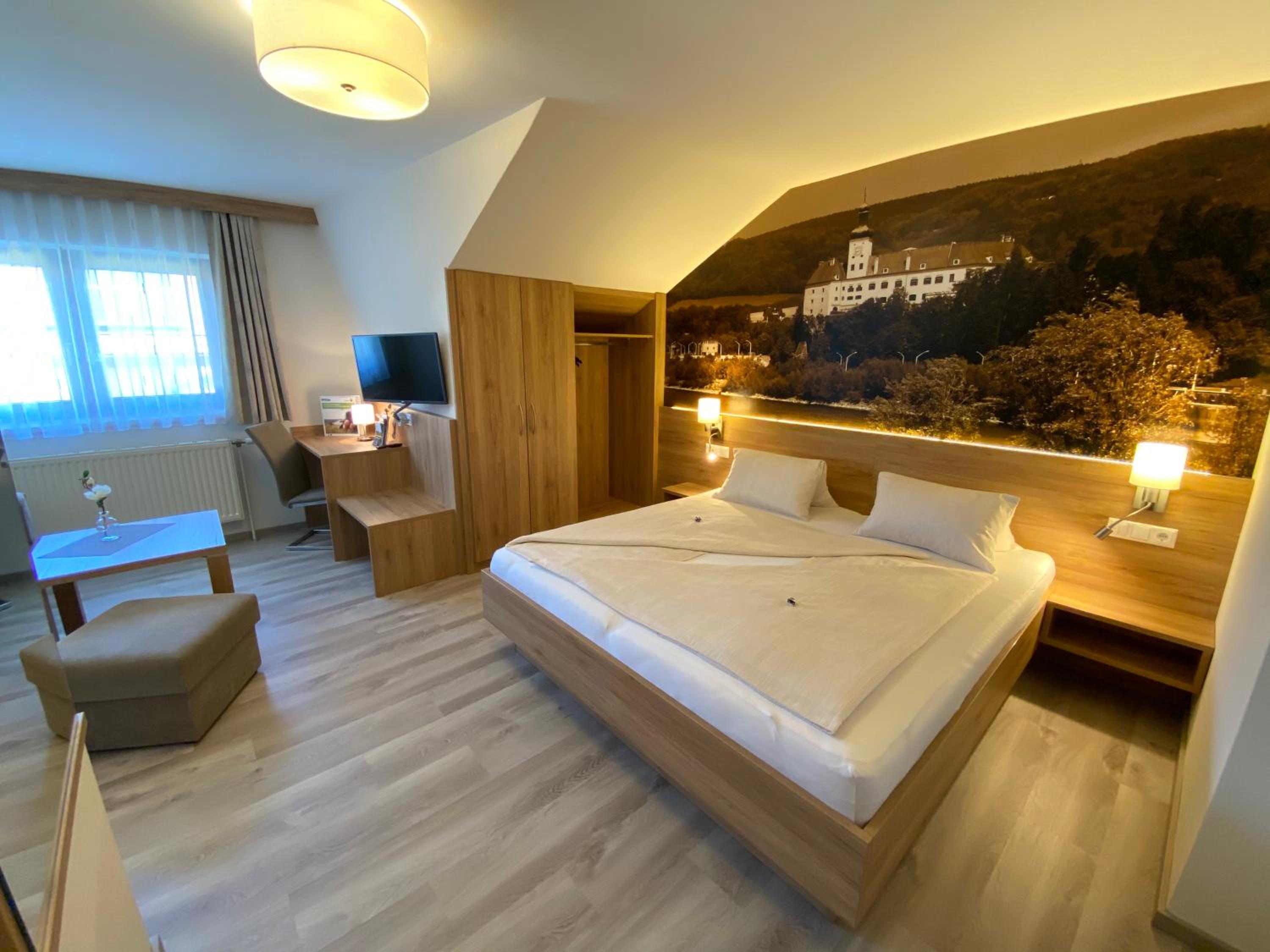 Privatzimmer und Ferienwohnungen Leeb