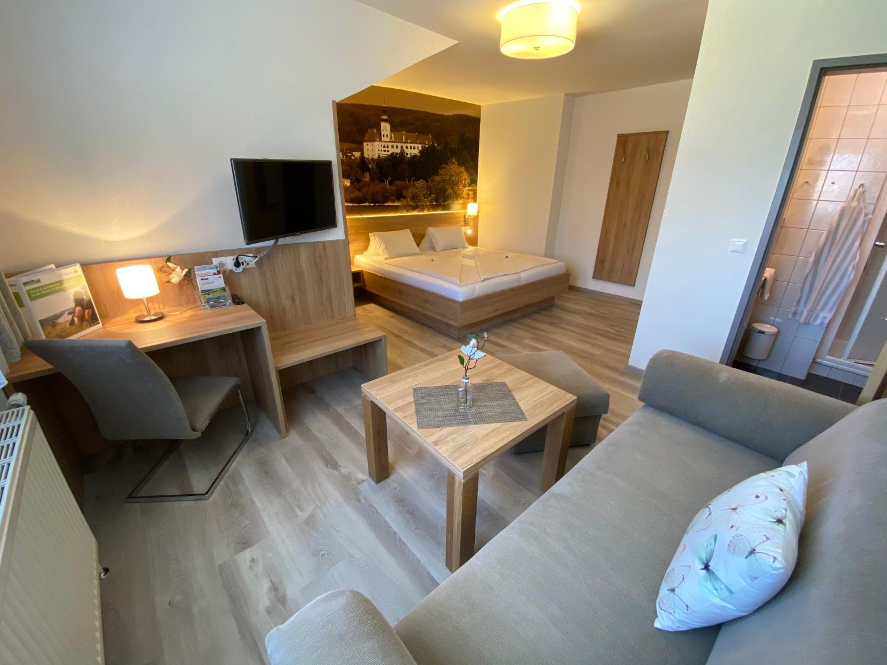 Privatzimmer und Ferienwohnungen Leeb