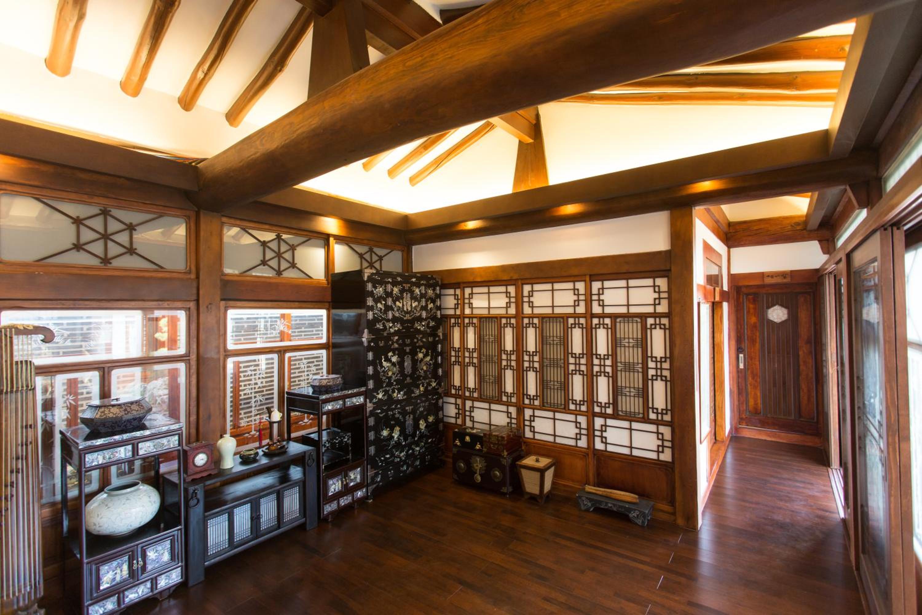 Hanok1957 view 4