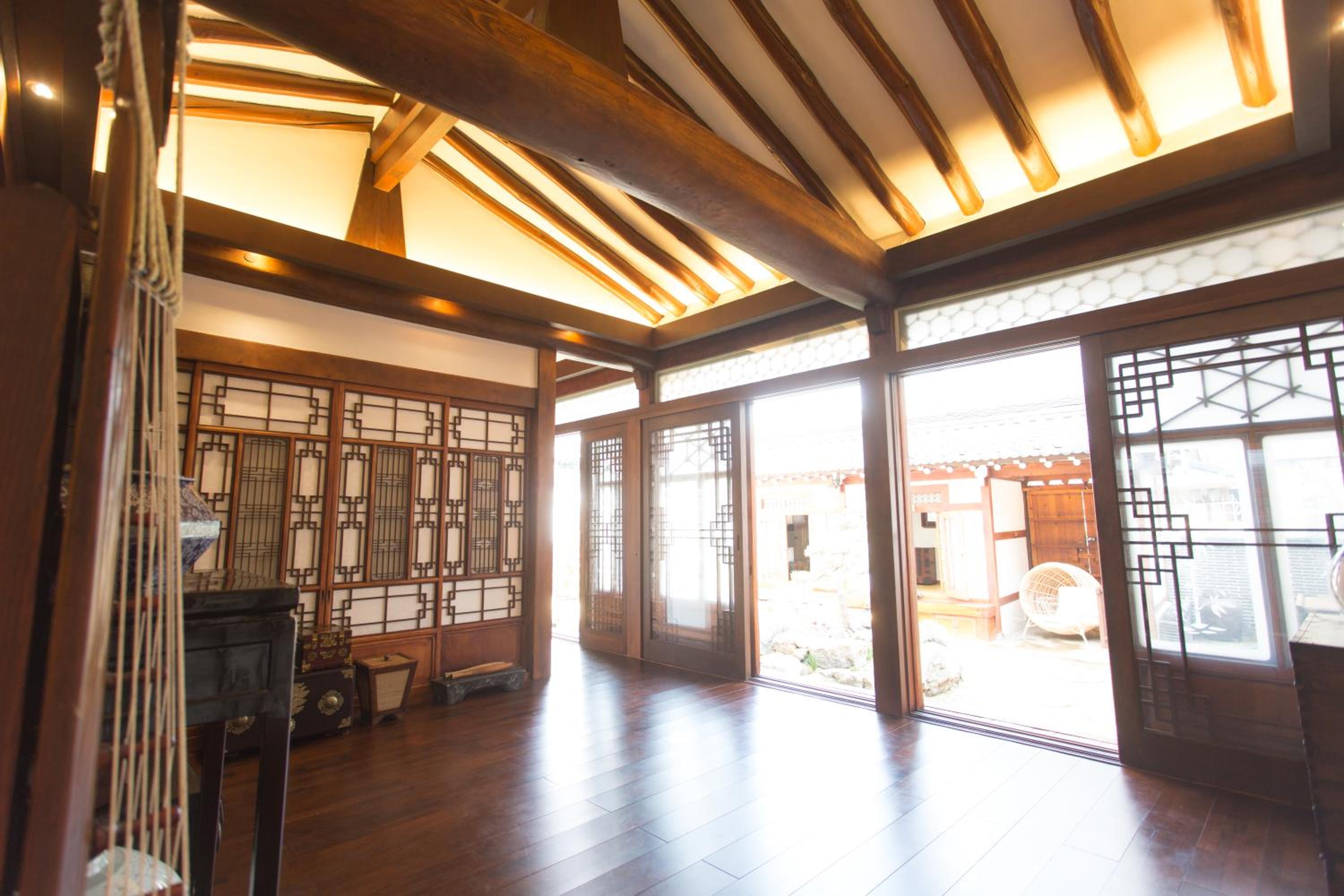 Hanok1957 view 3