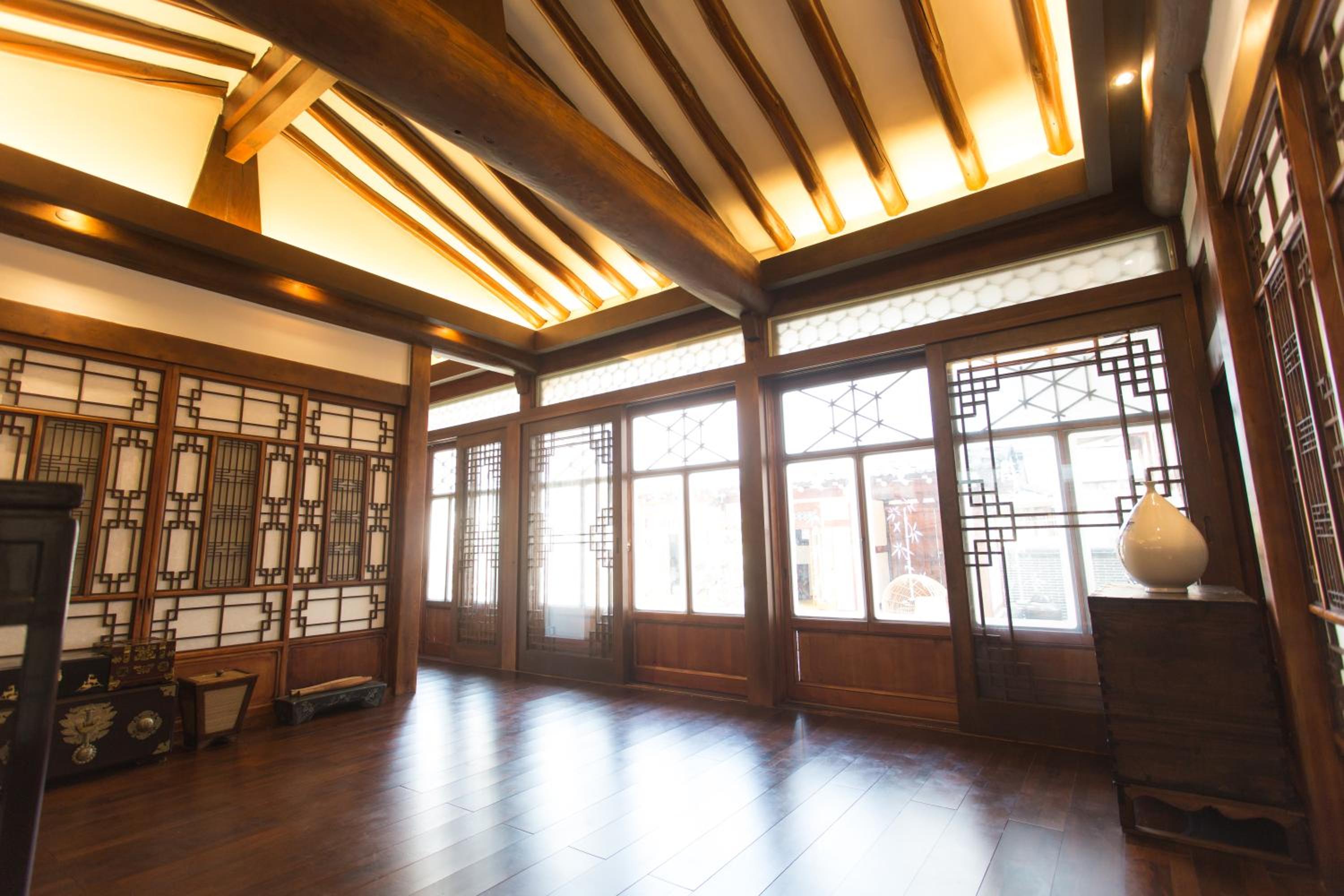 Hanok1957 view 2
