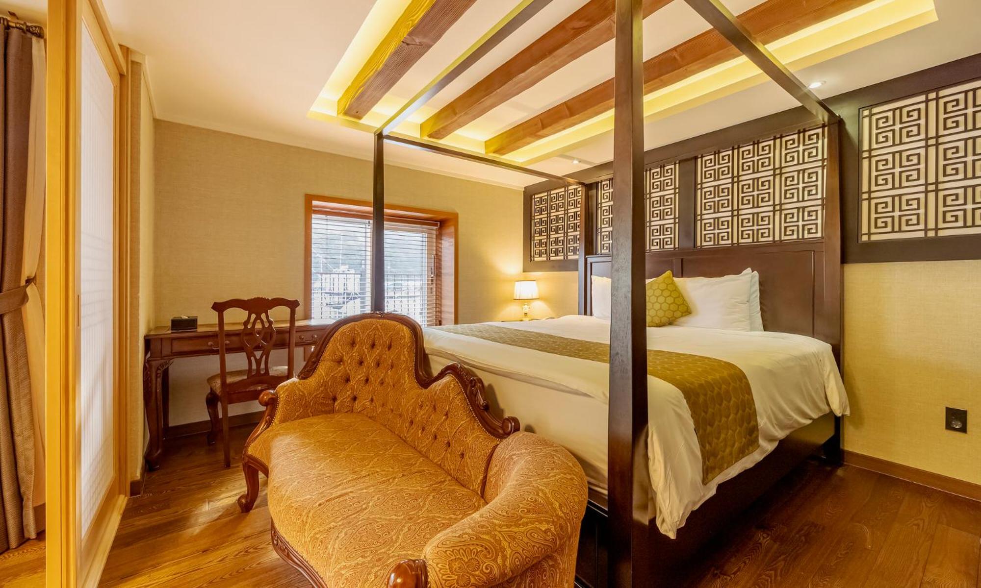 Tongyeong Hansan Marina Resort, Tongyeong - 18